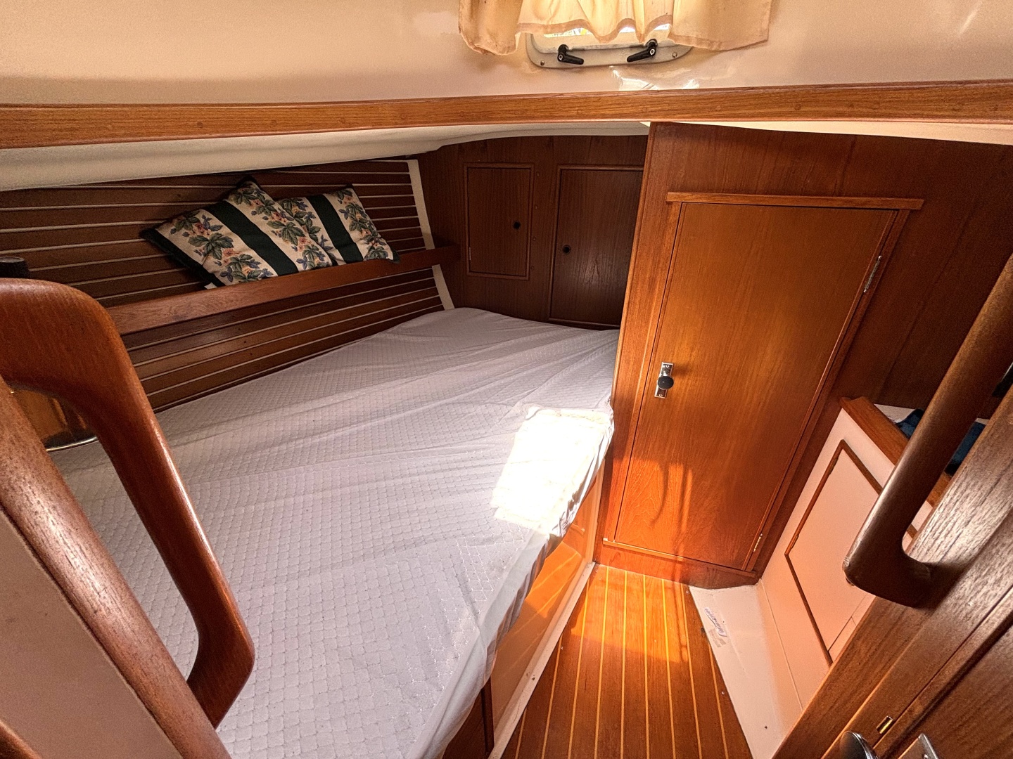 1985 Nonsuch 30 Ultra 30