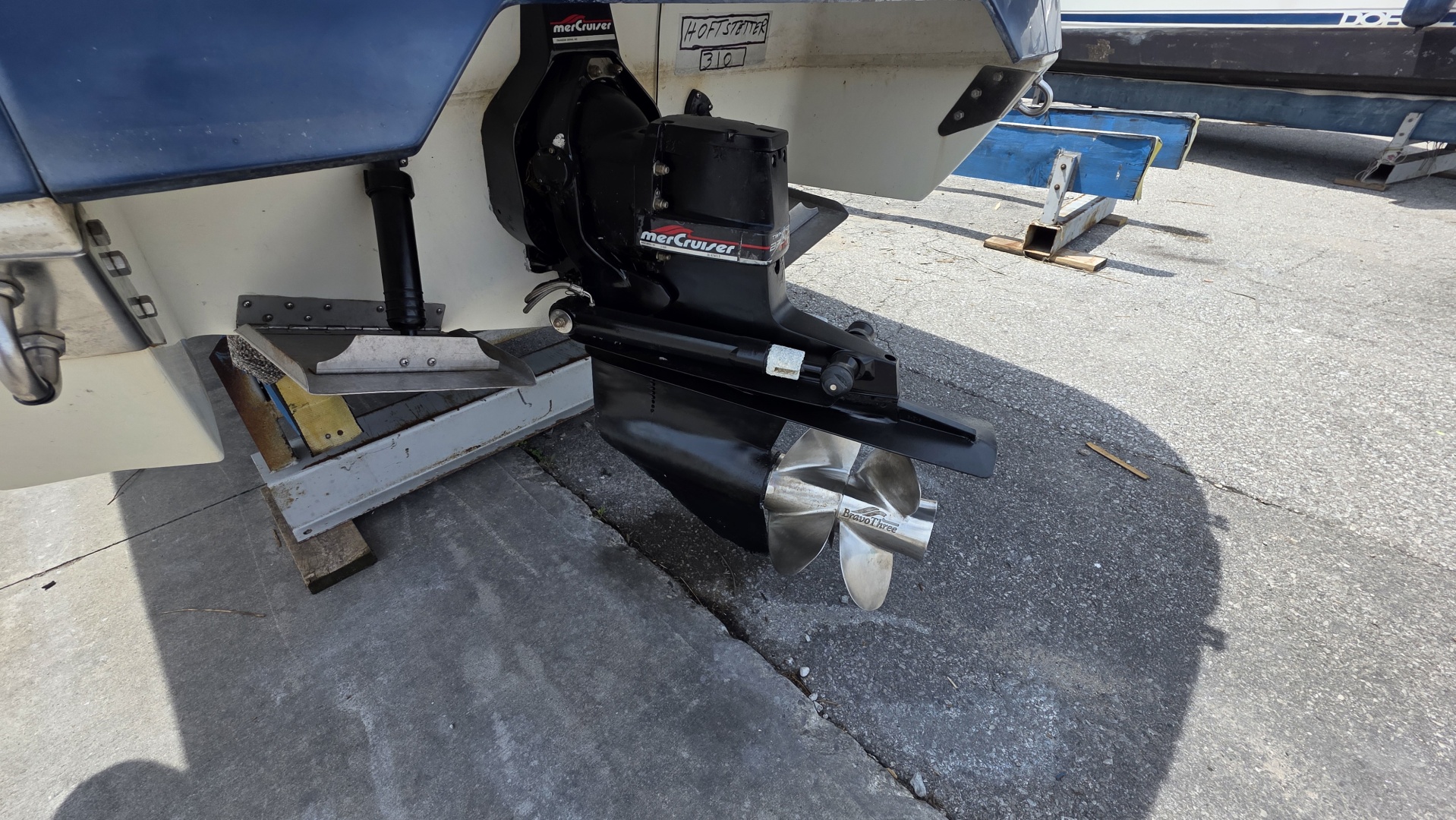 25ft Cobalt Yacht For Sale