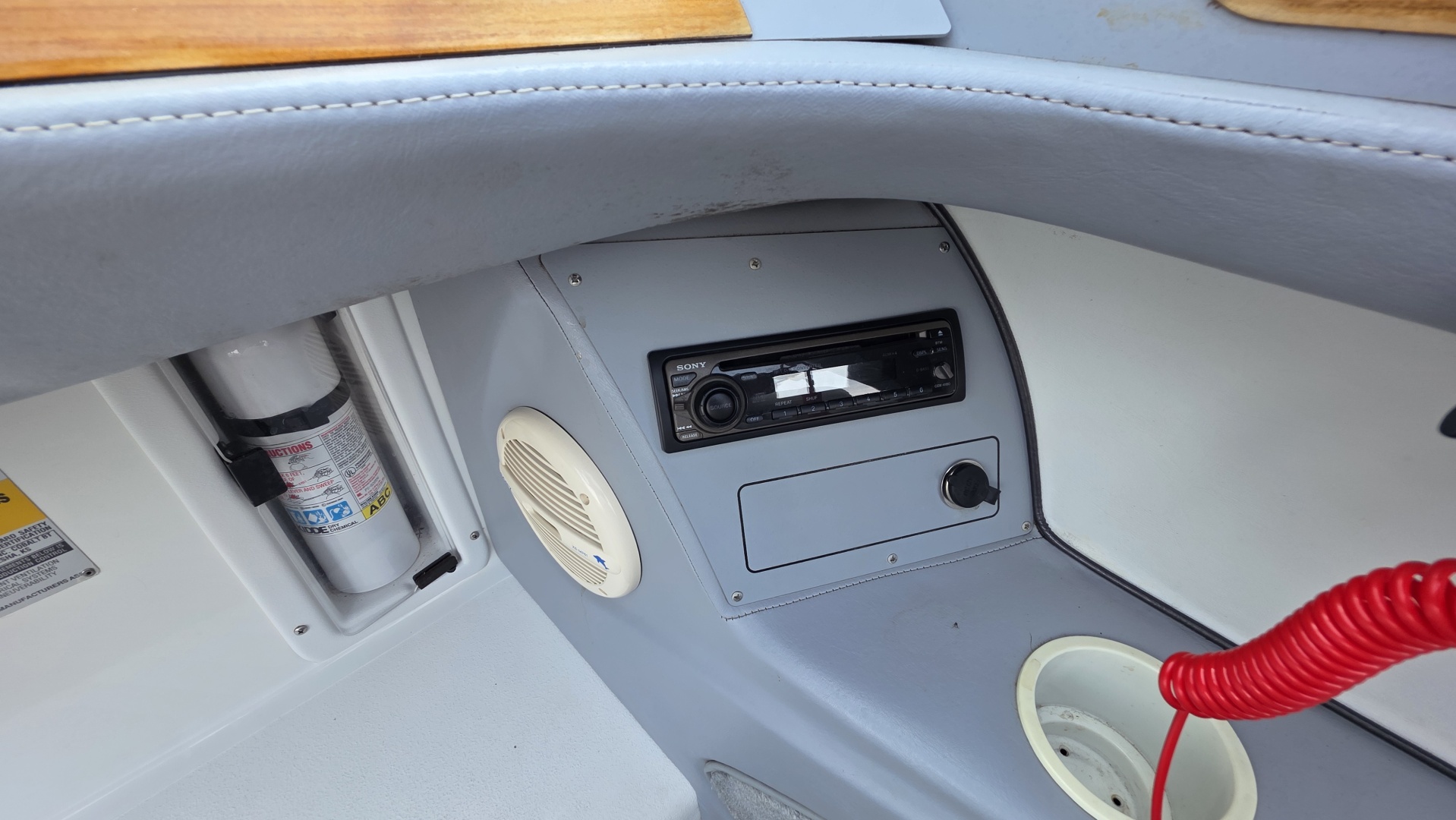 1999 Cobalt 252BR 25