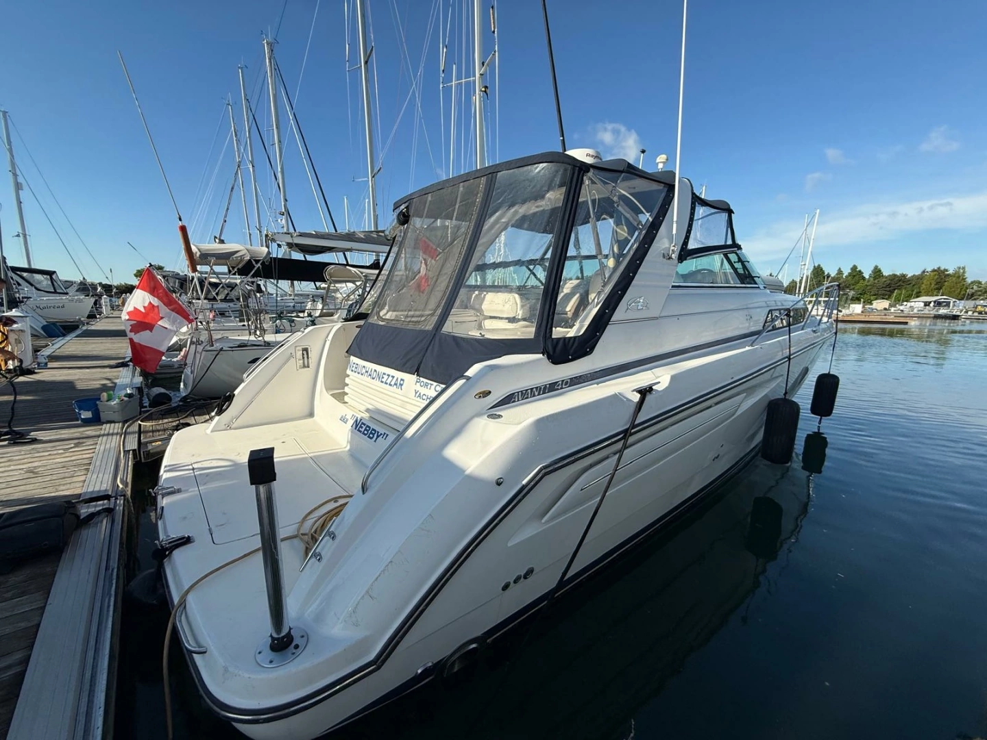 1998 Bayliner 4085 Avanti, photo 1 of 30