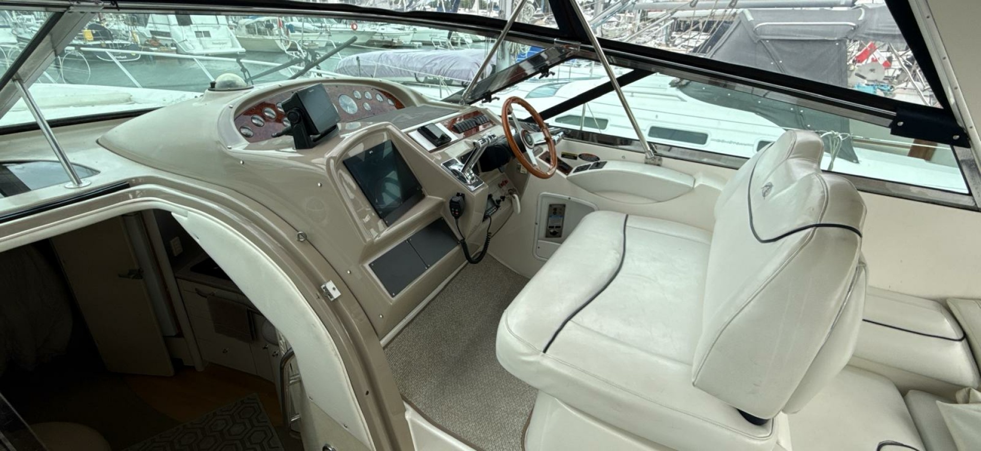 40ft Bayliner Yacht For Sale