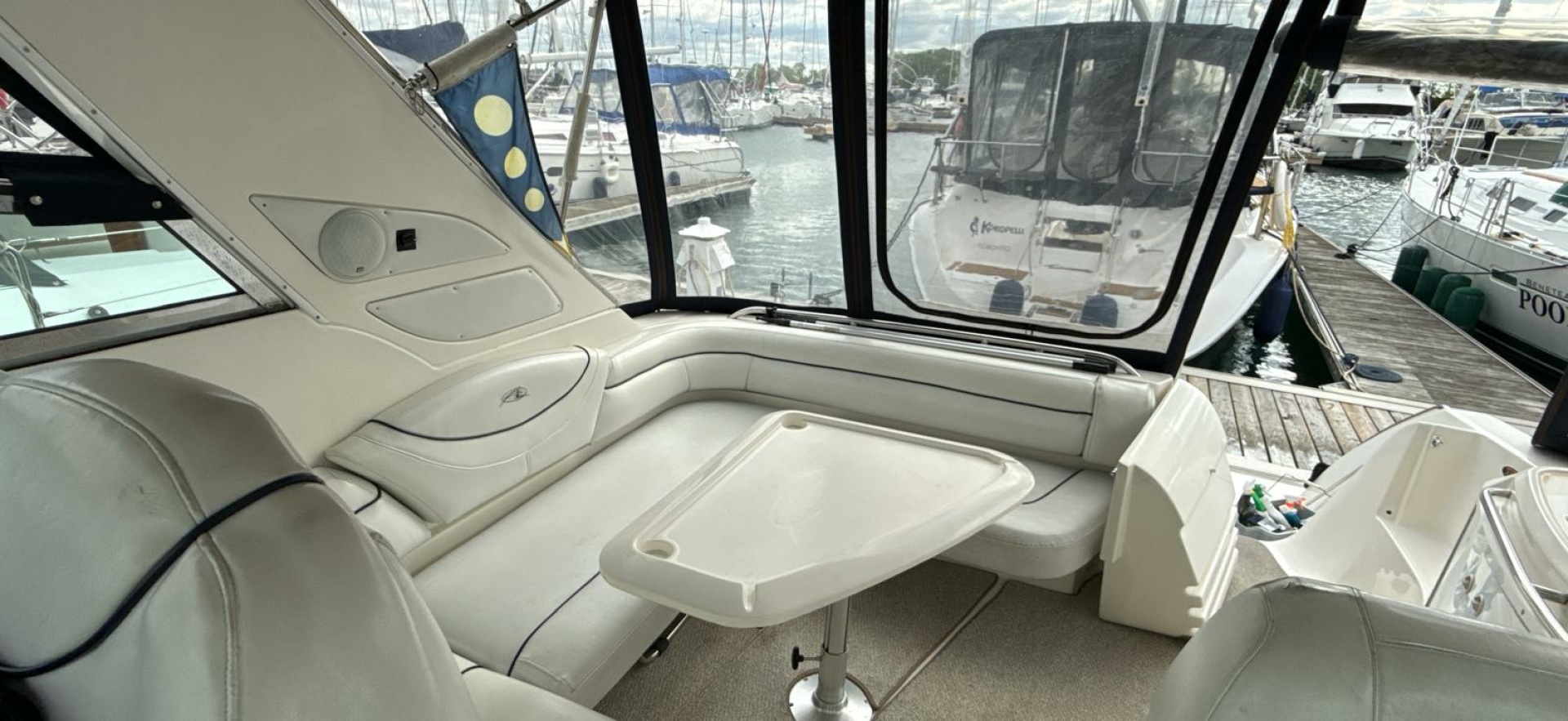 1998 Bayliner  4085 Avanti