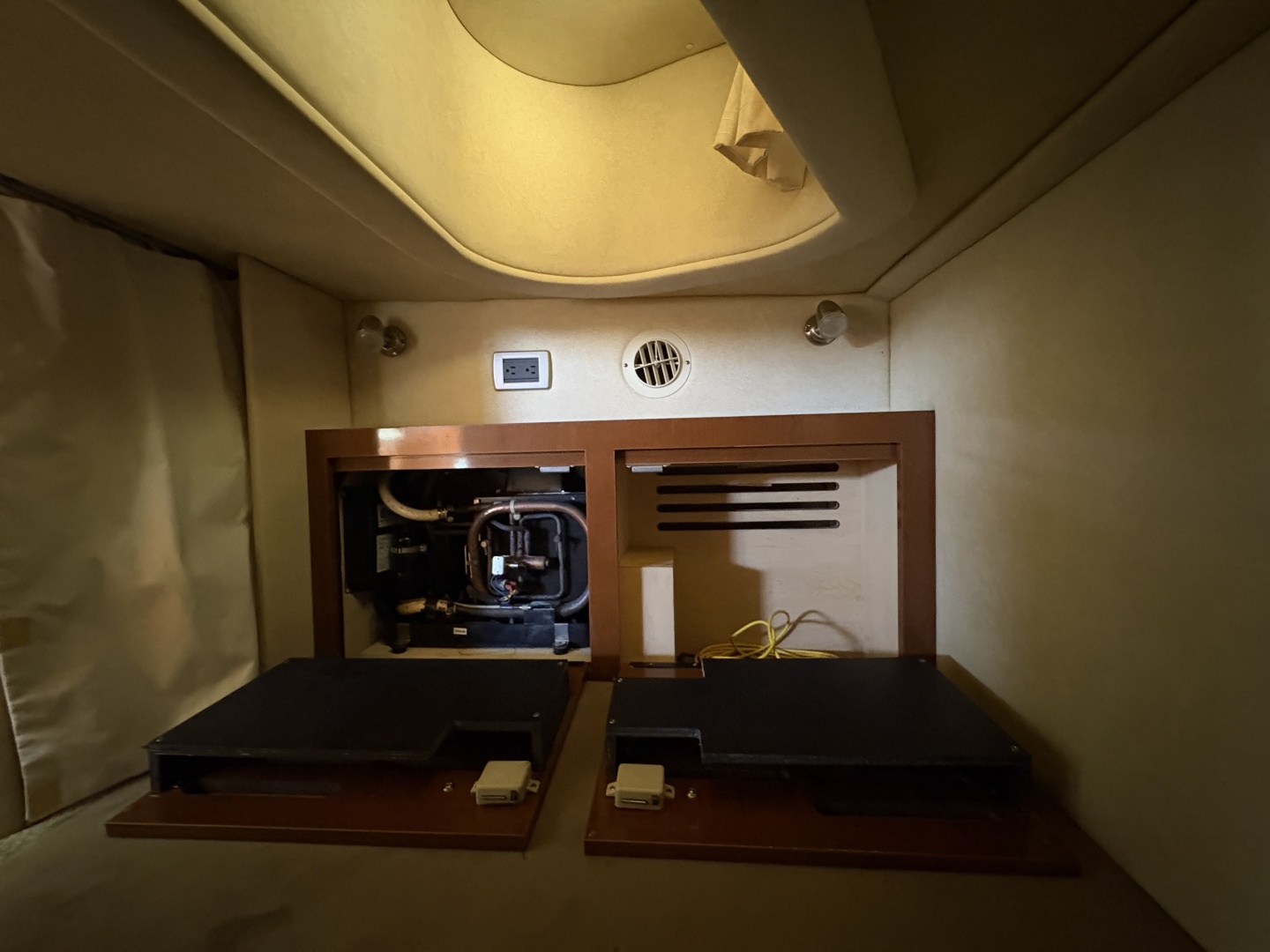 2010 Sea Ray 310 Sundancer