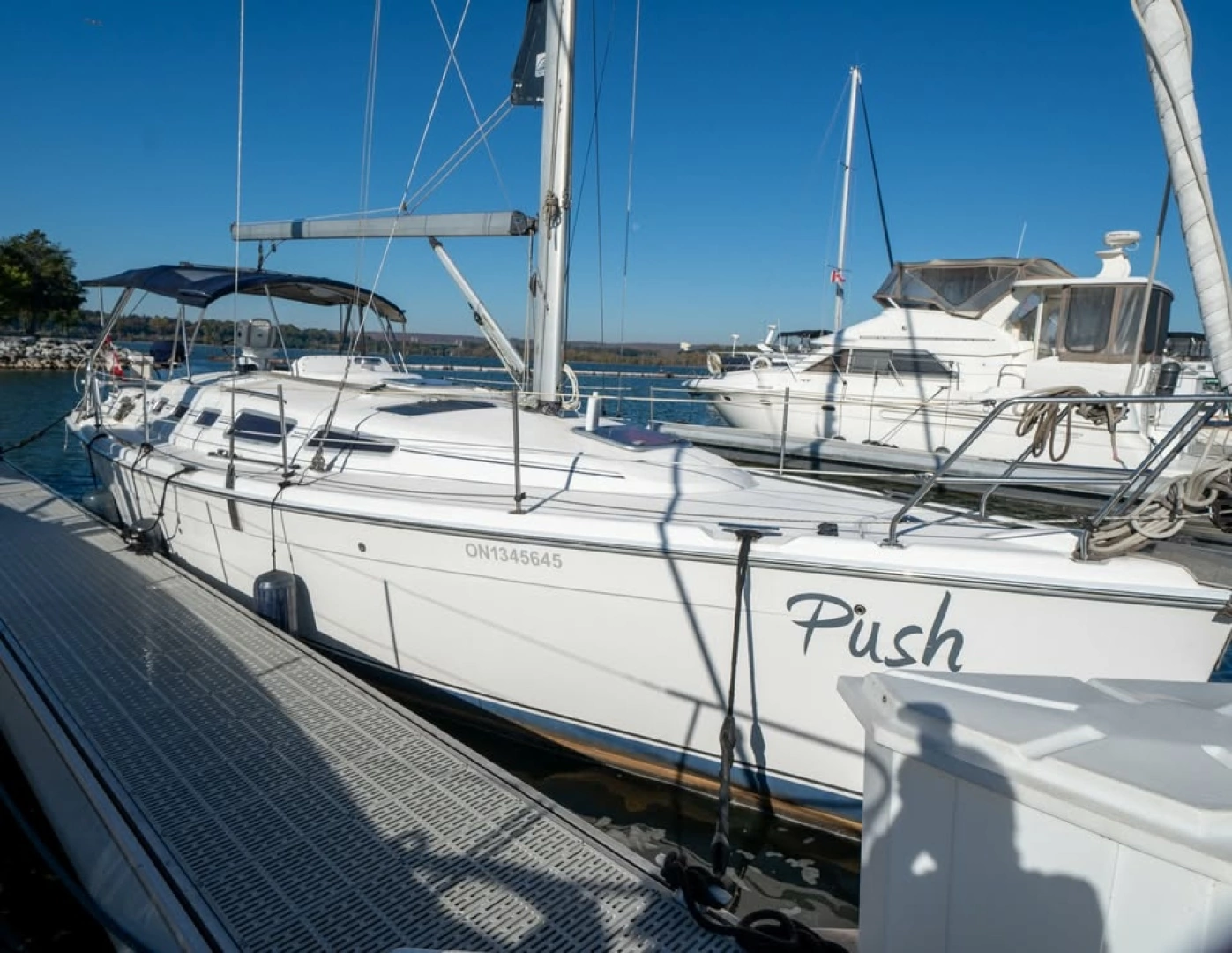 2006 Hunter 38, photo 1 of 30