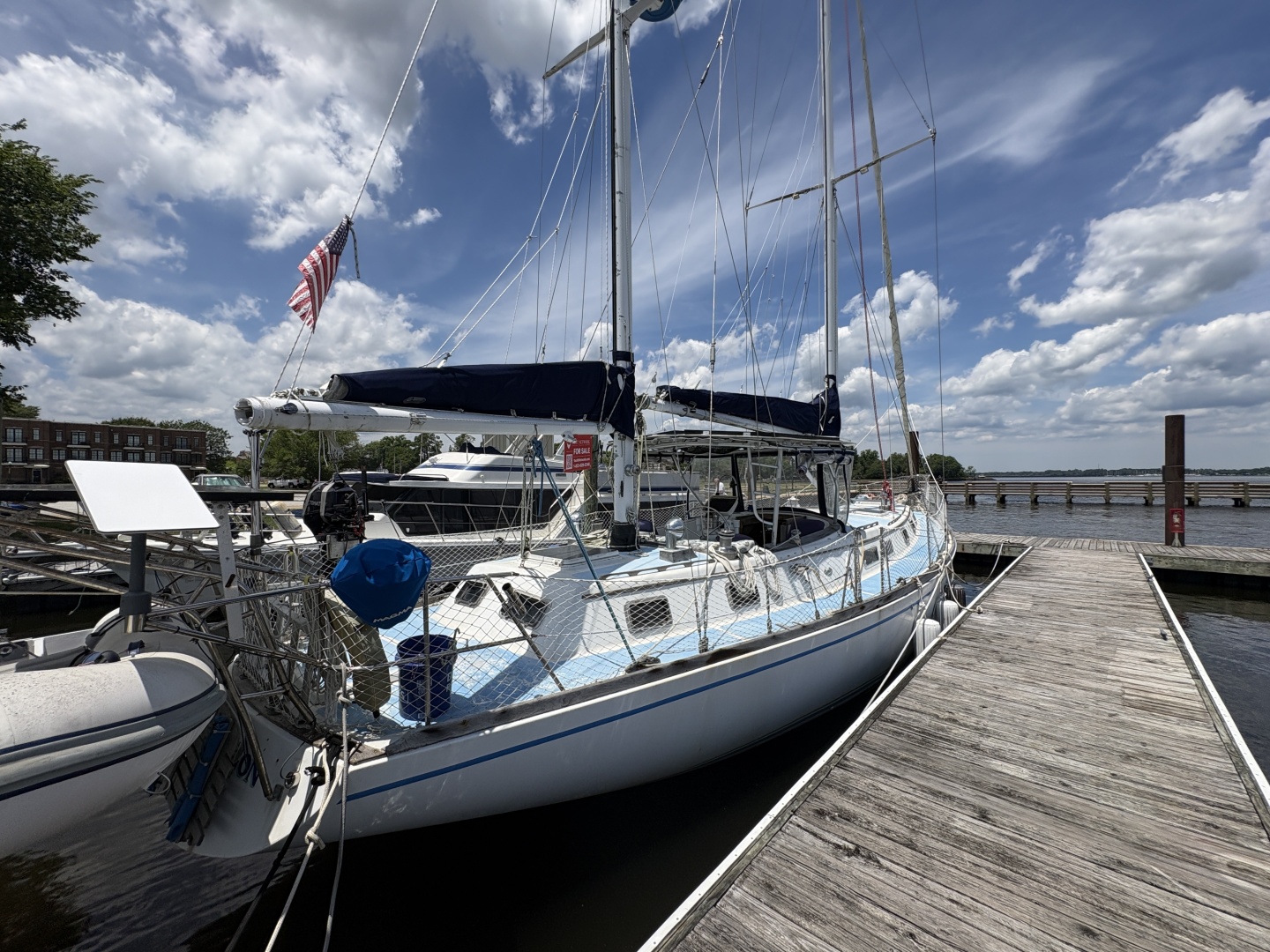 1980 Gulfstar 50 CC Ketch — photograph 5