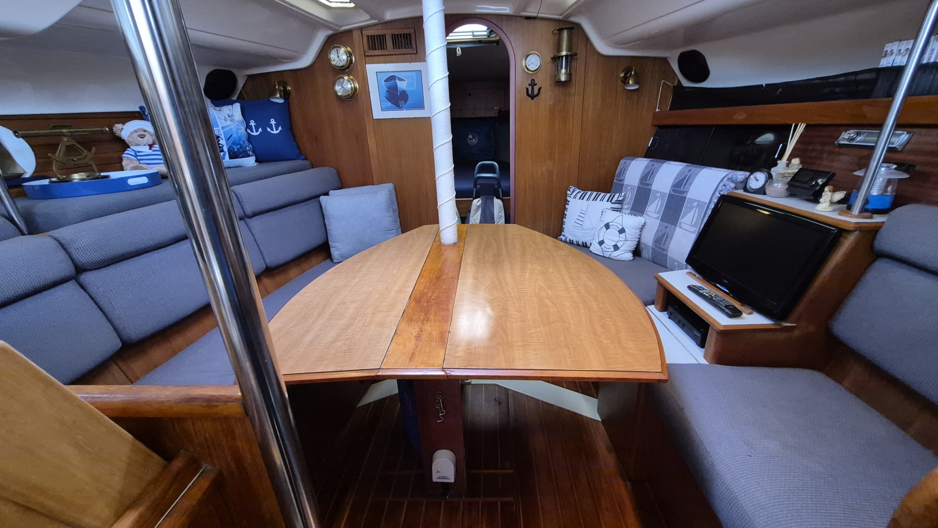 1988 Hunter Legend 37 37