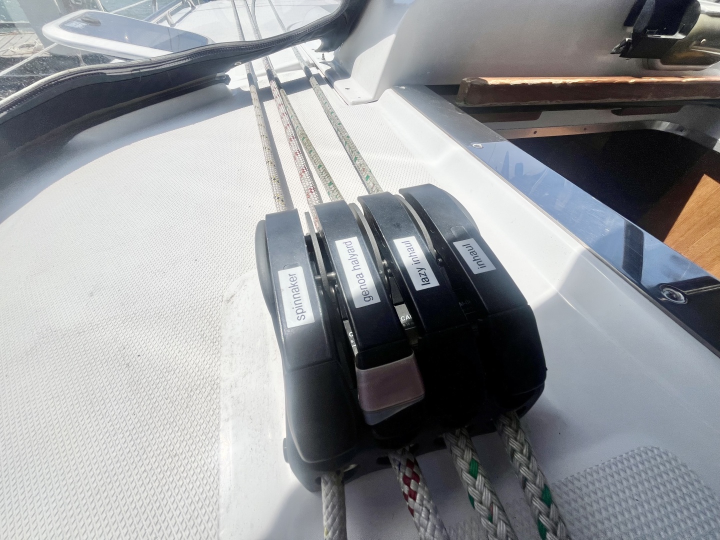 2005 Hunter  41 Aft Cabin