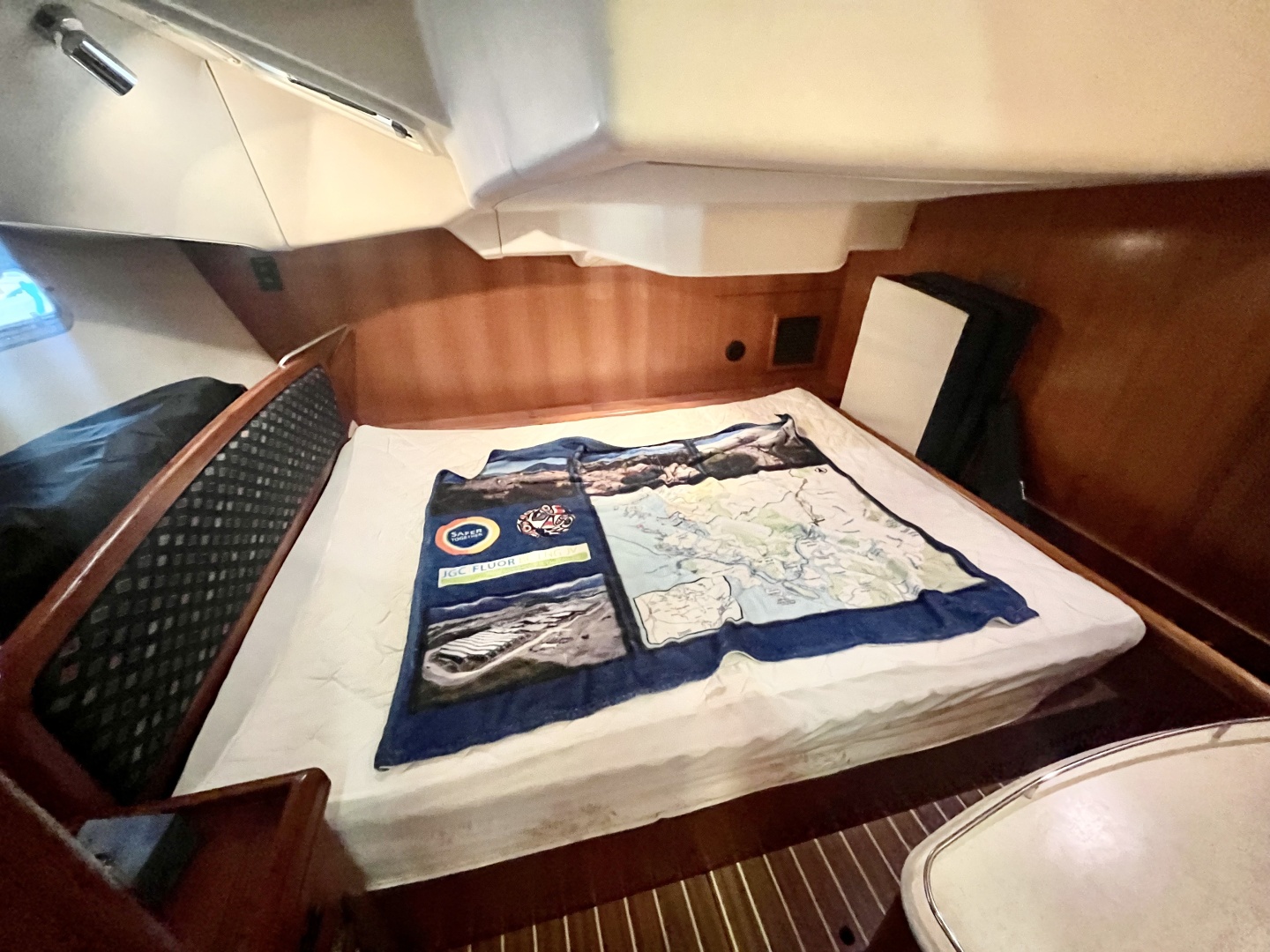 2005 Hunter  41 Aft Cabin