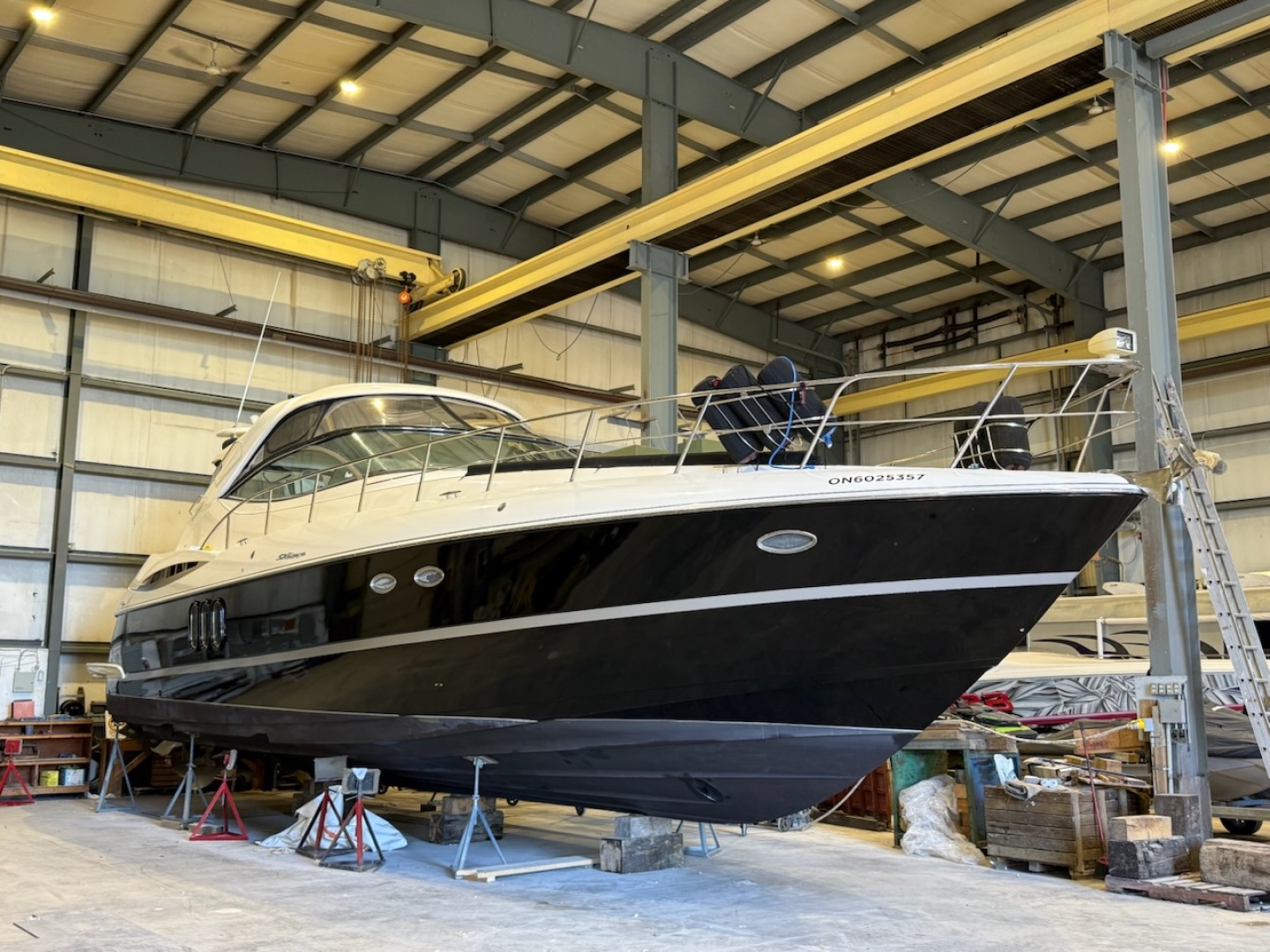 2007 Cruisers Yachts 520 Express 52
