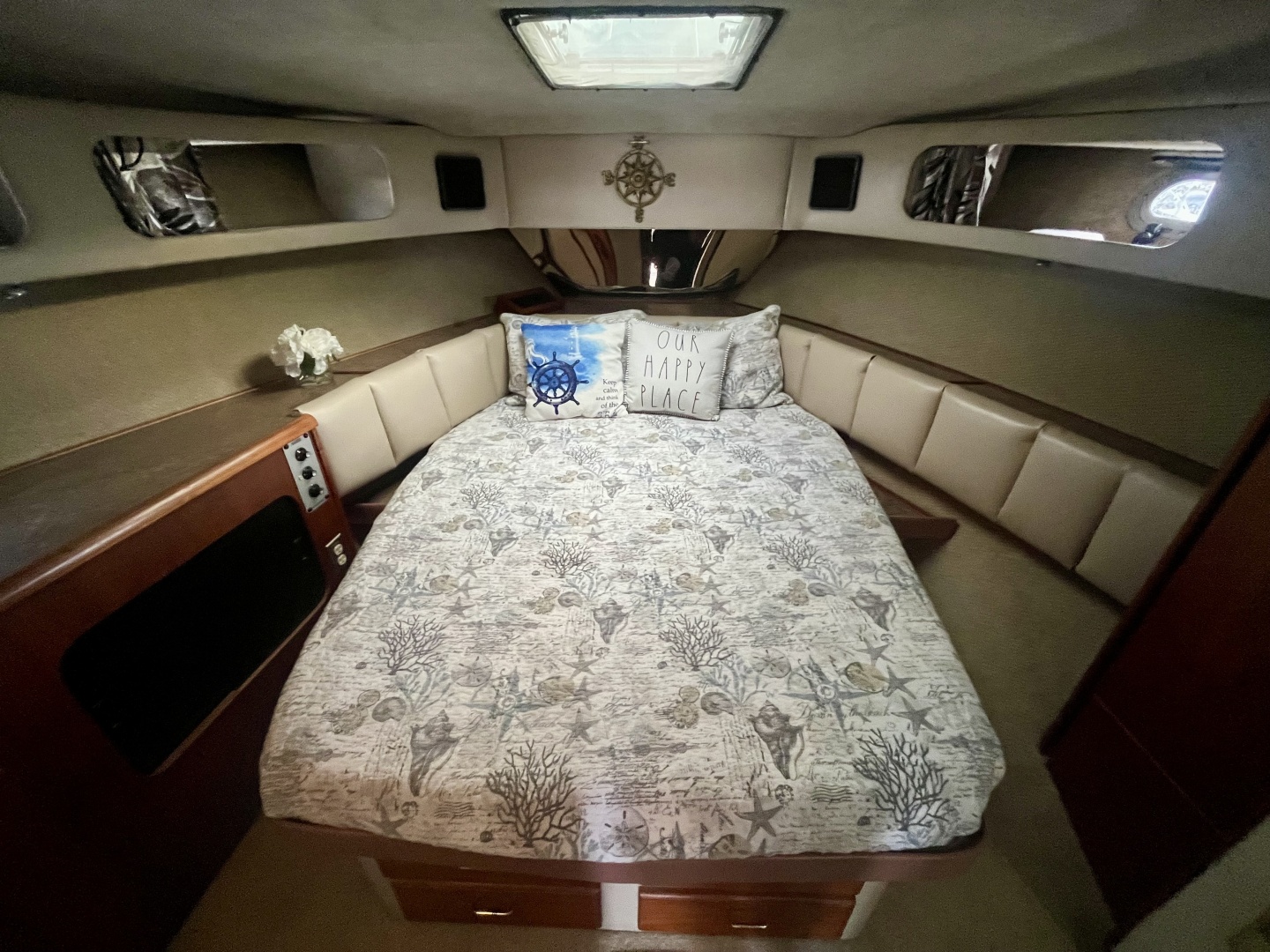 38ft Bayliner Yacht For Sale