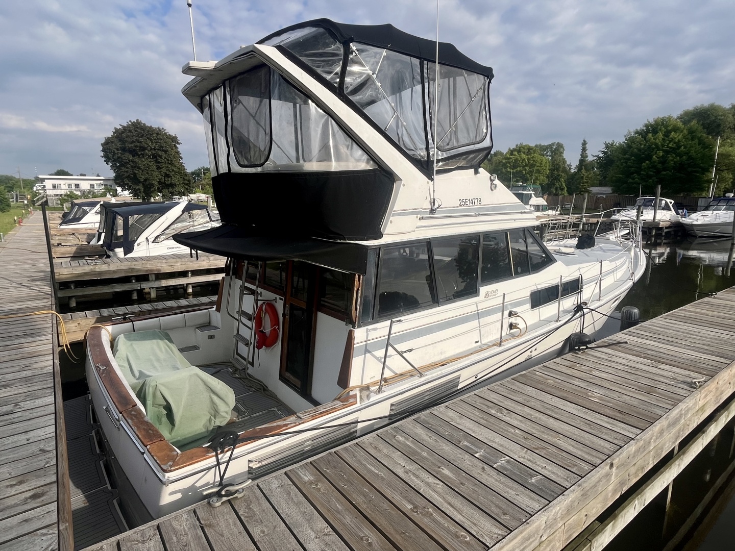 1990 Bayliner 3888 Motoryacht 38