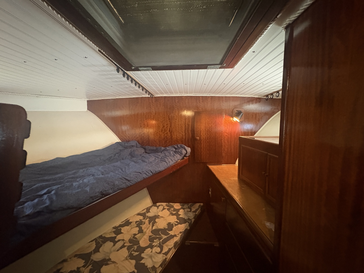 53ft Hatteras Yacht For Sale