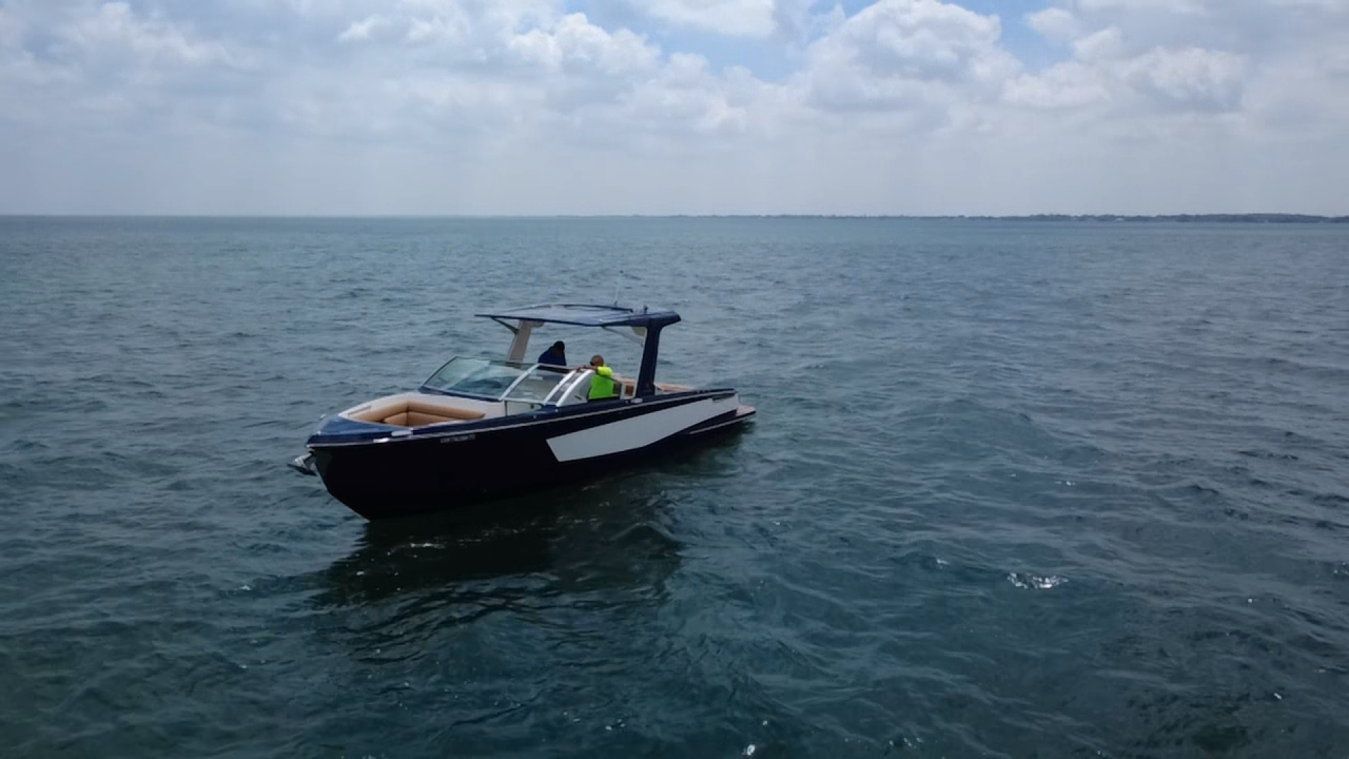 2021 Aviara AV32 32