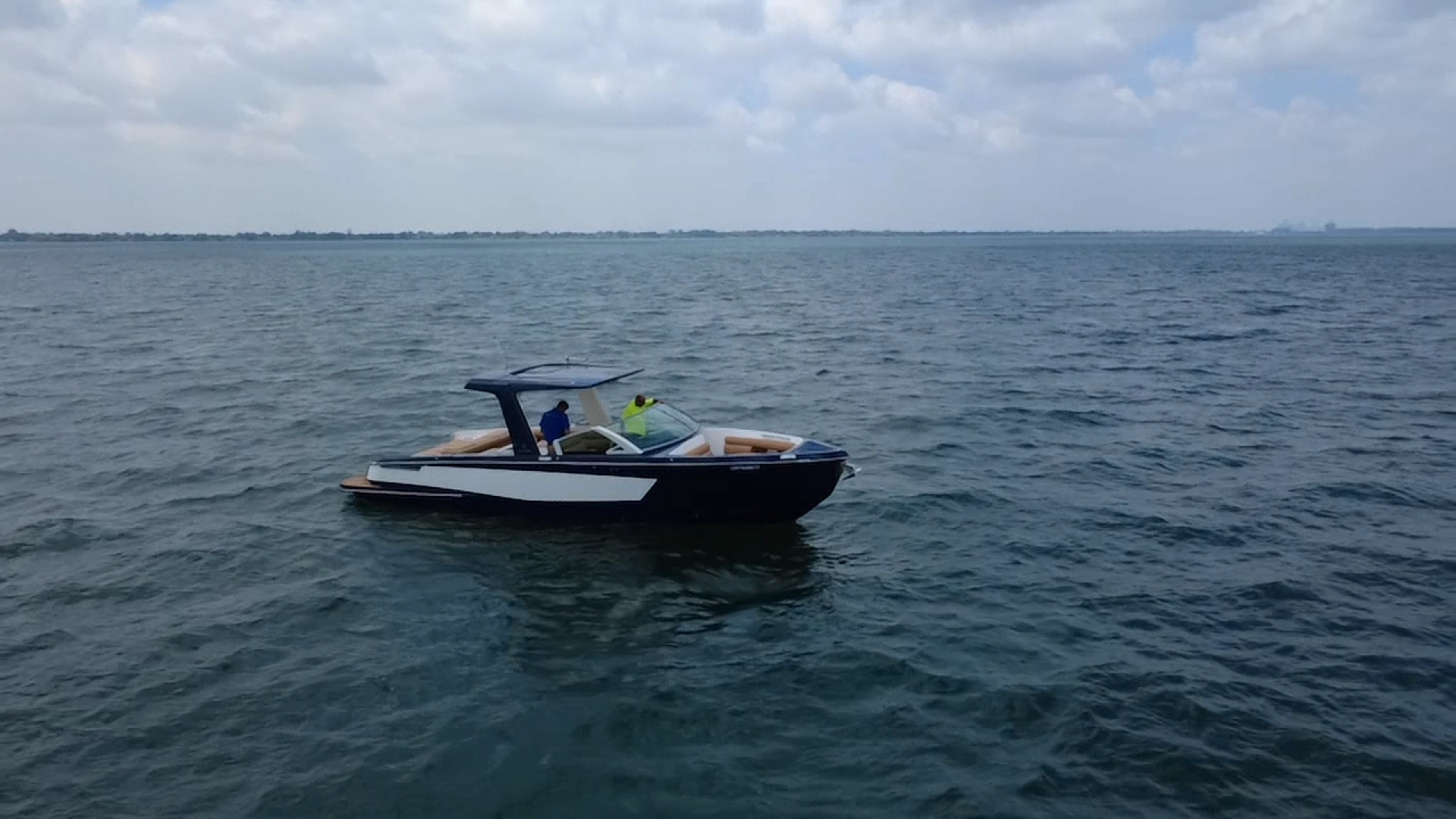 Aviara AV32 Yacht For Sale
