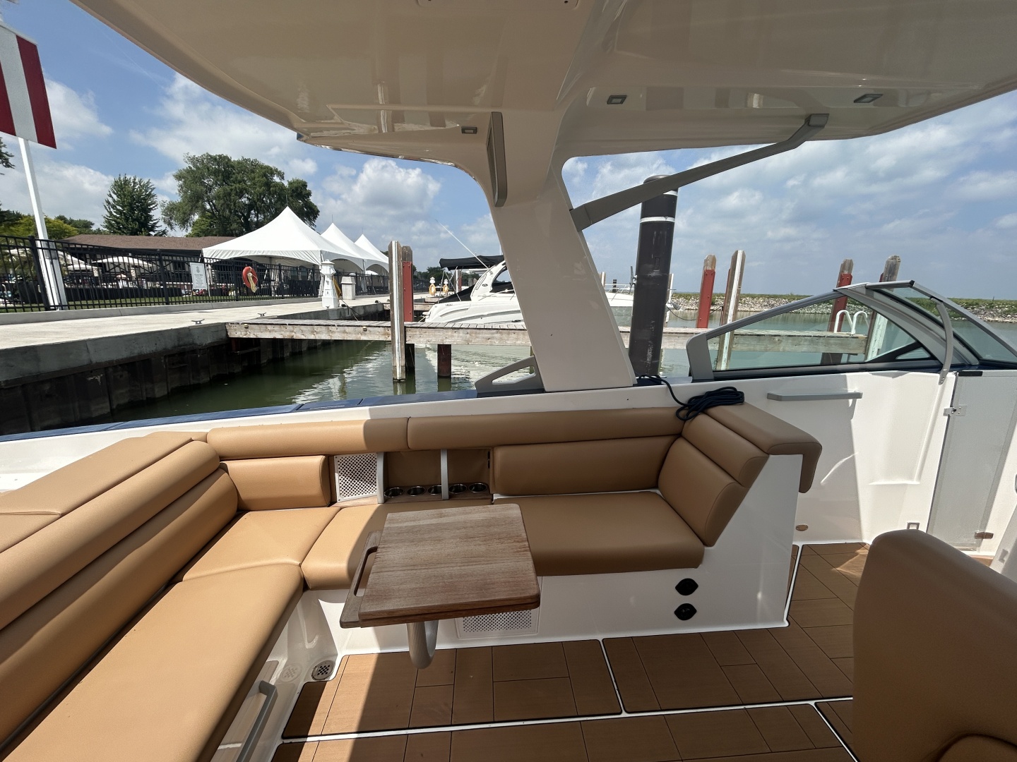 32ft Aviara Yacht For Sale