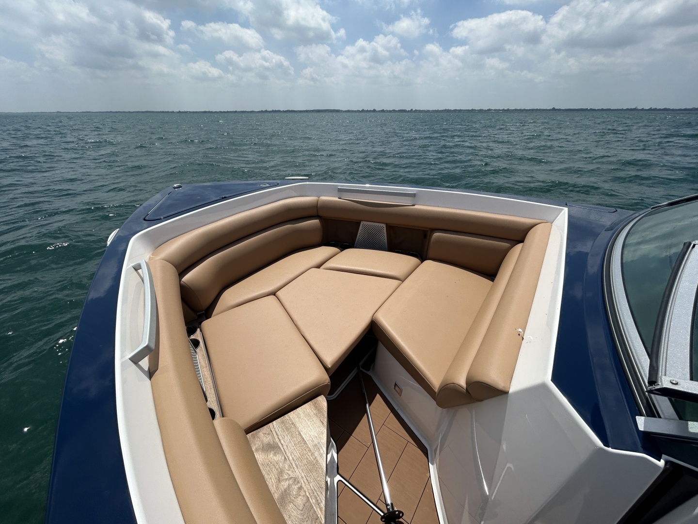 32ft Aviara Yacht For Sale