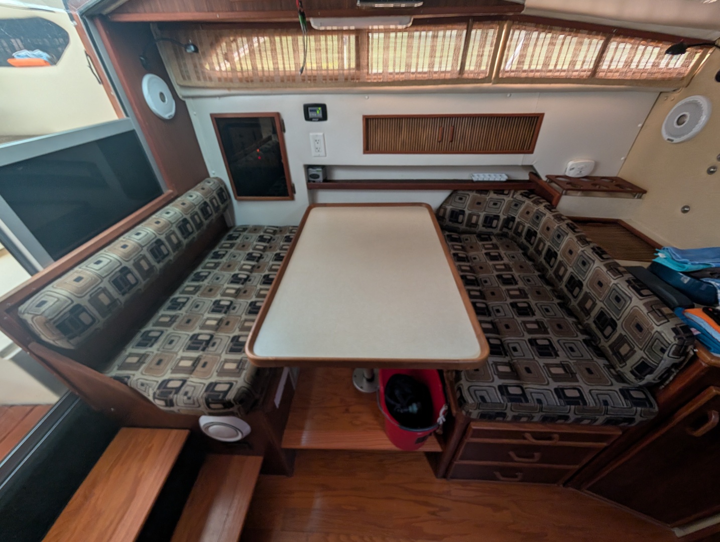 1986 Sea Ray 300 Weekender 30