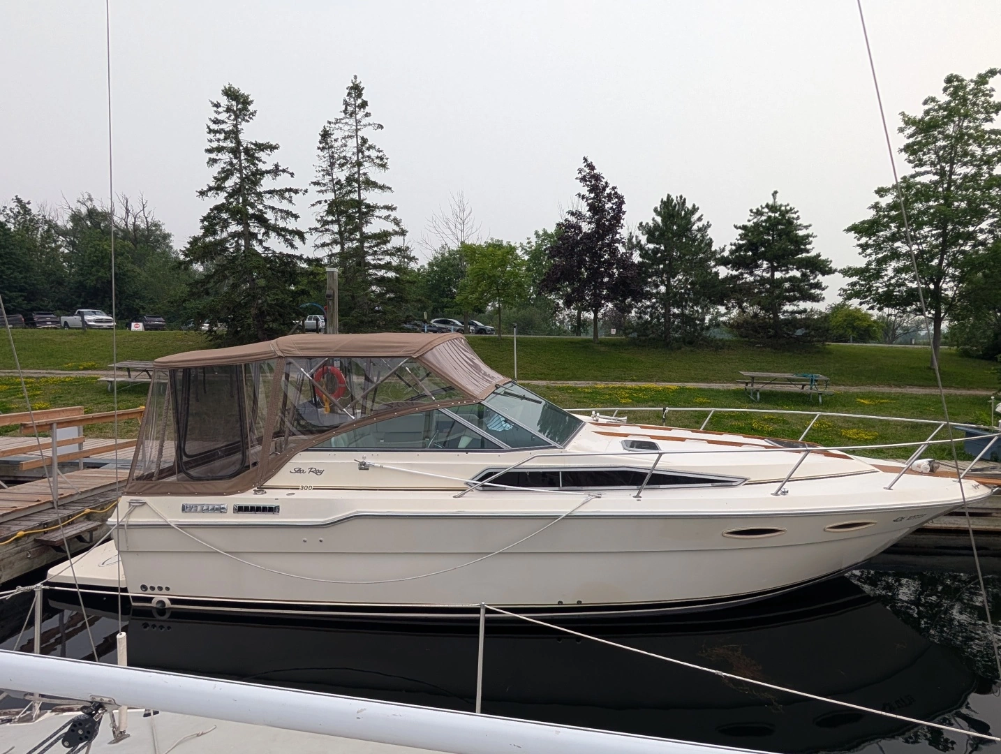 1986 Sea Ray 300 Weekender, photo 1 of 30
