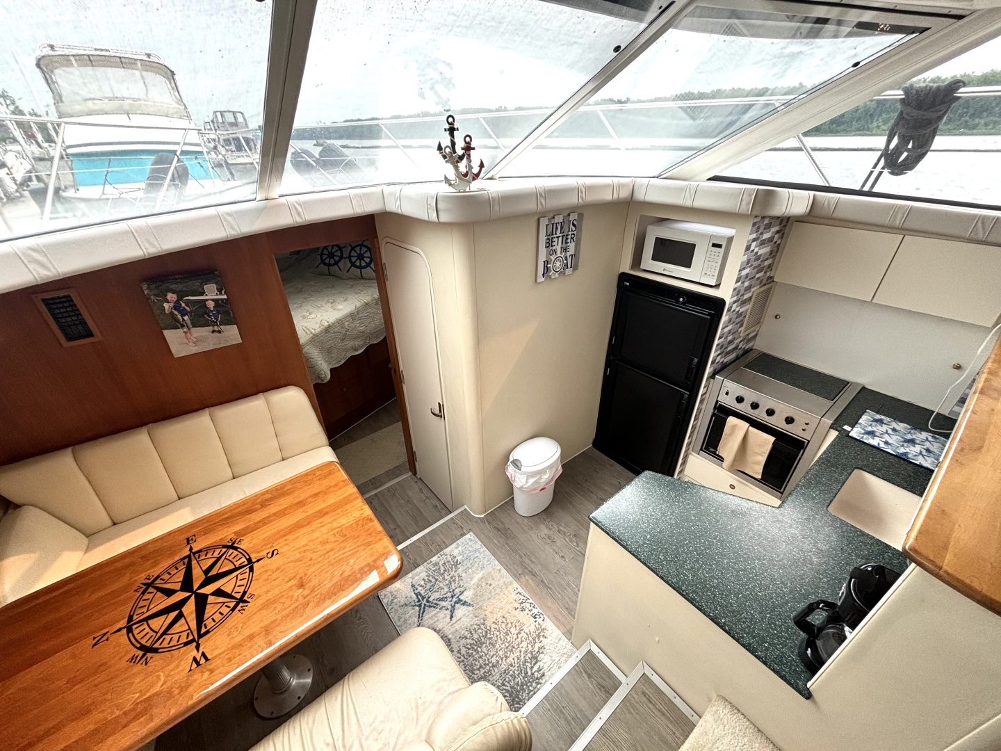 2000 Silverton 422 Motor Yacht