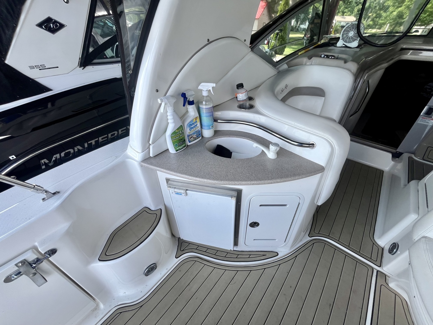 2003 Sea Ray 320 Sundancer