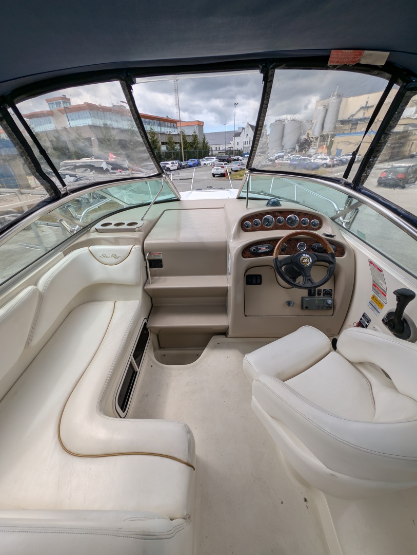 26ft Sea Ray Yacht For Sale
