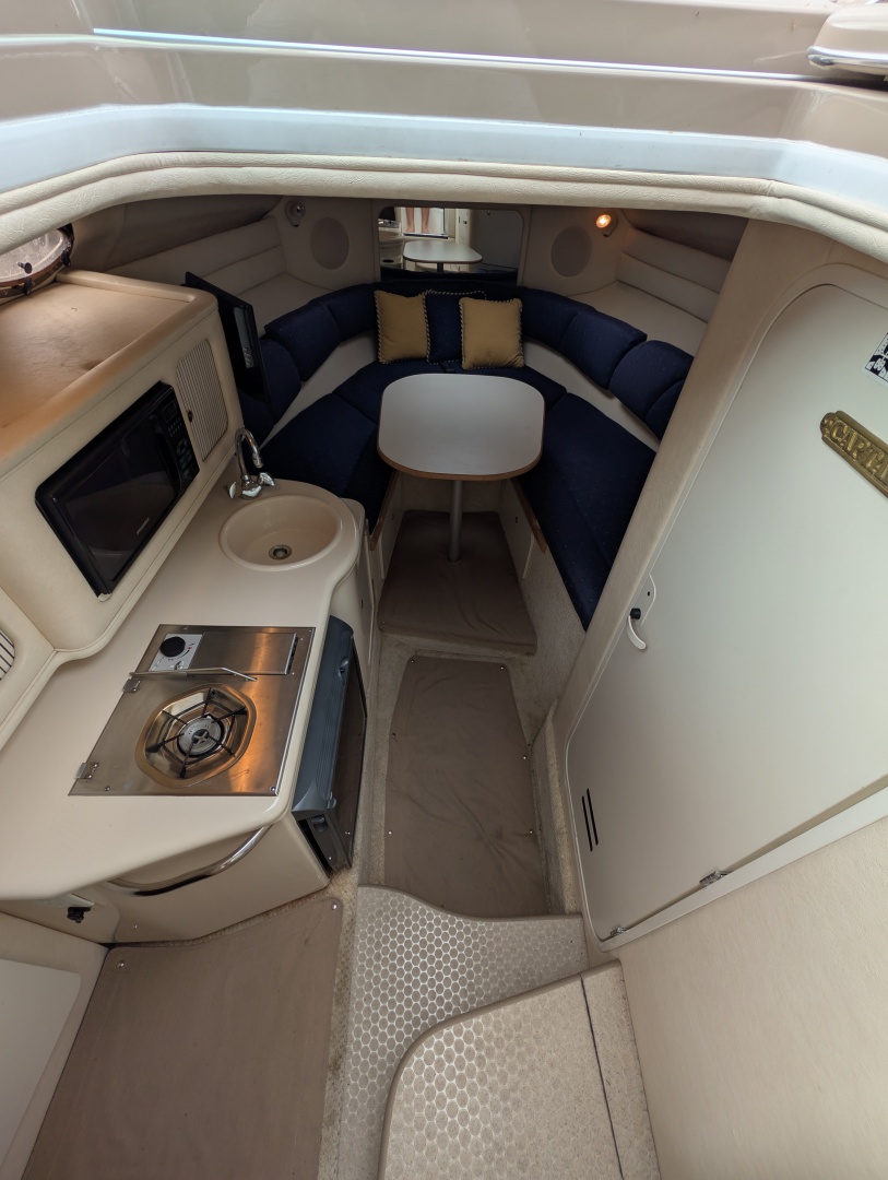 26ft Sea Ray Yacht For Sale