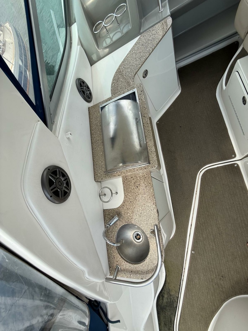 33ft Sea Ray Yacht For Sale
