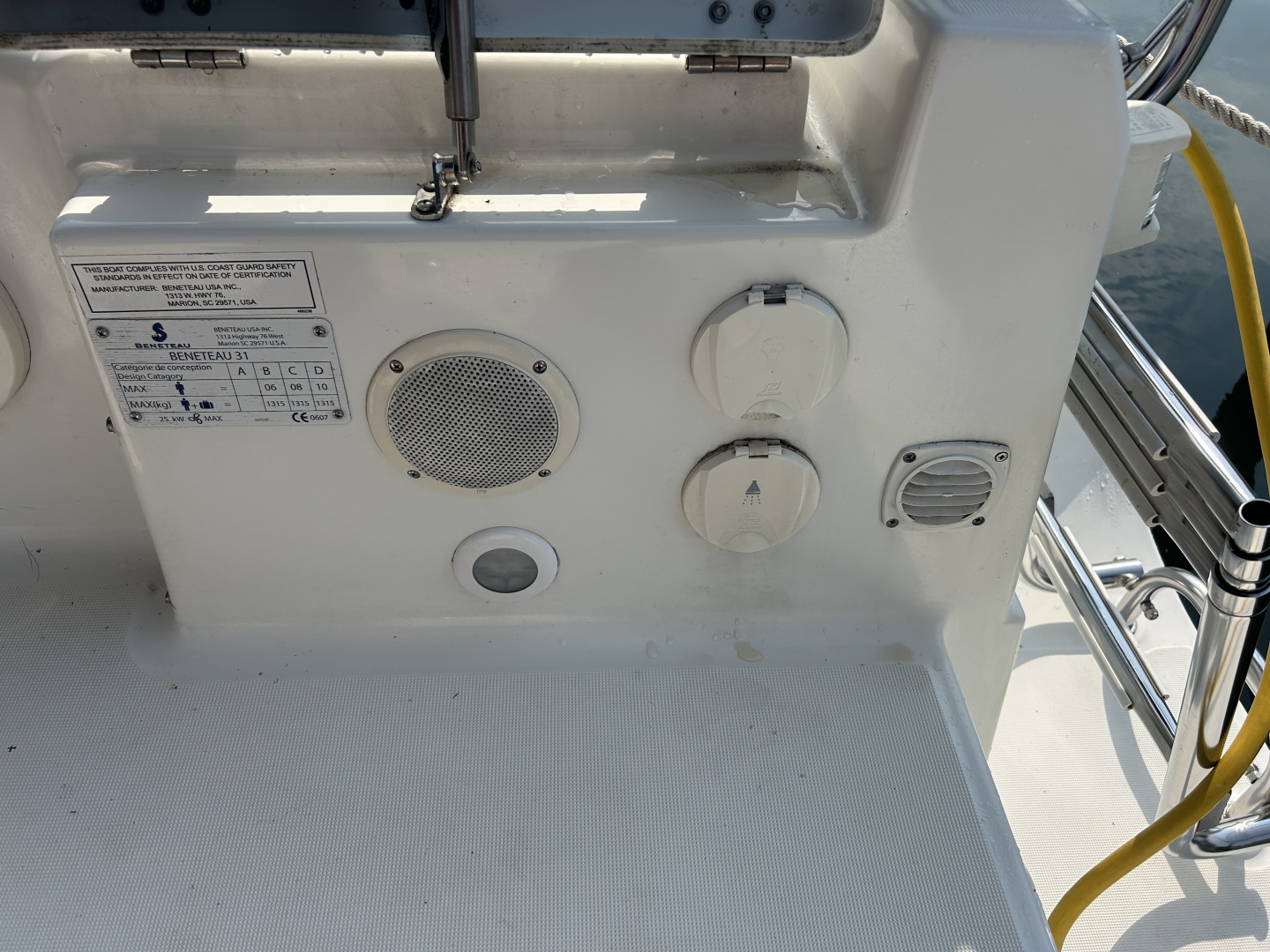 2008 Beneteau Oceanis 310
