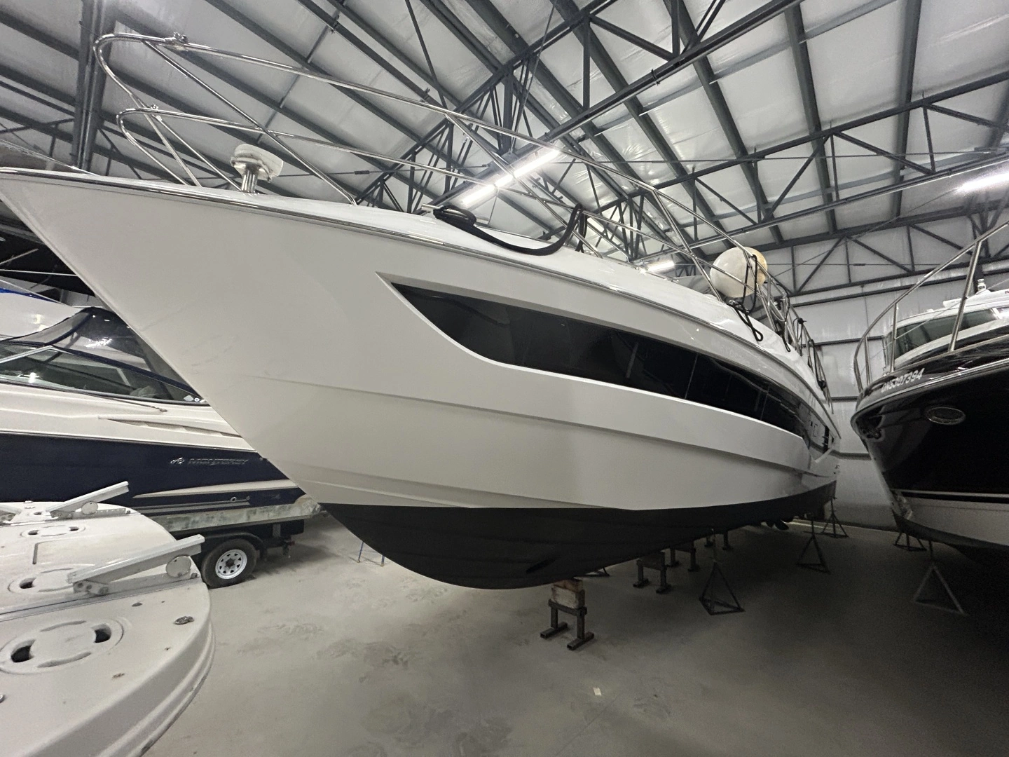 Galeon 560 Sky Yacht For Sale