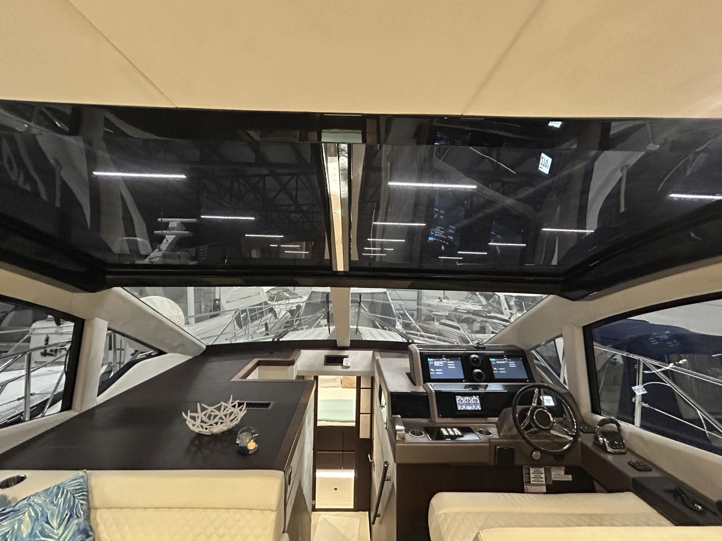Galeon 560 Sky Yacht For Sale