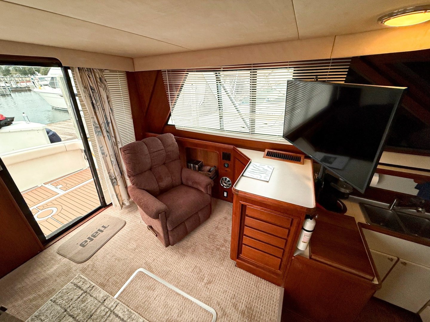 1989 Tiara Yachts 3600 Convertible