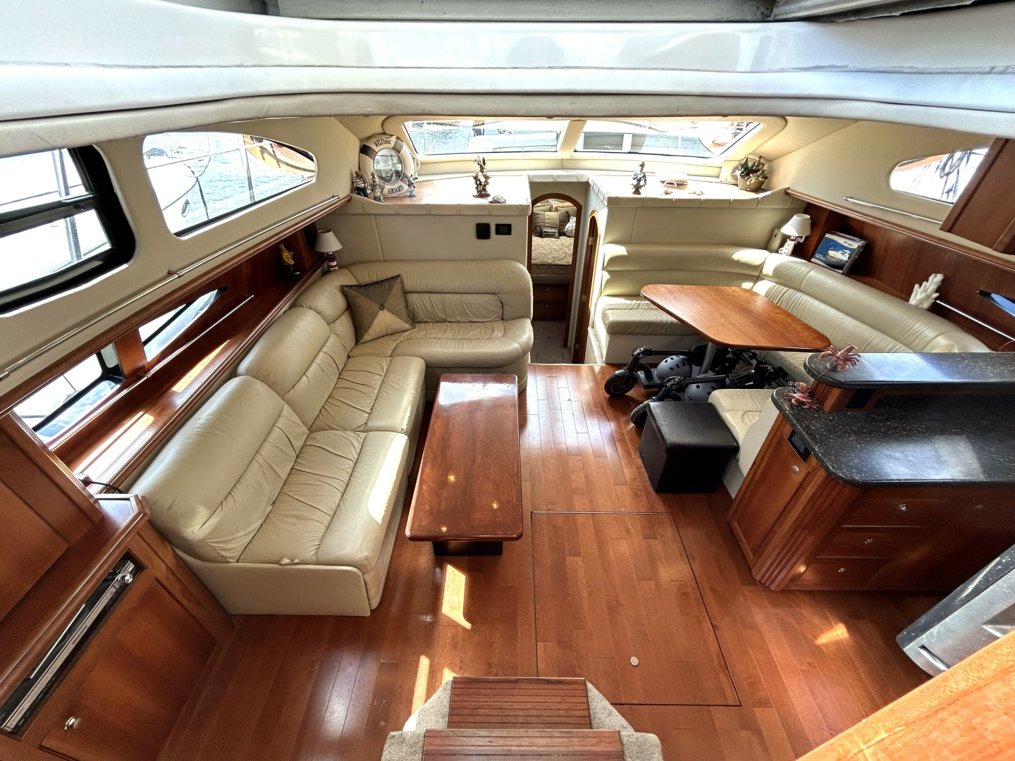 2007 Cruisers Yachts 455