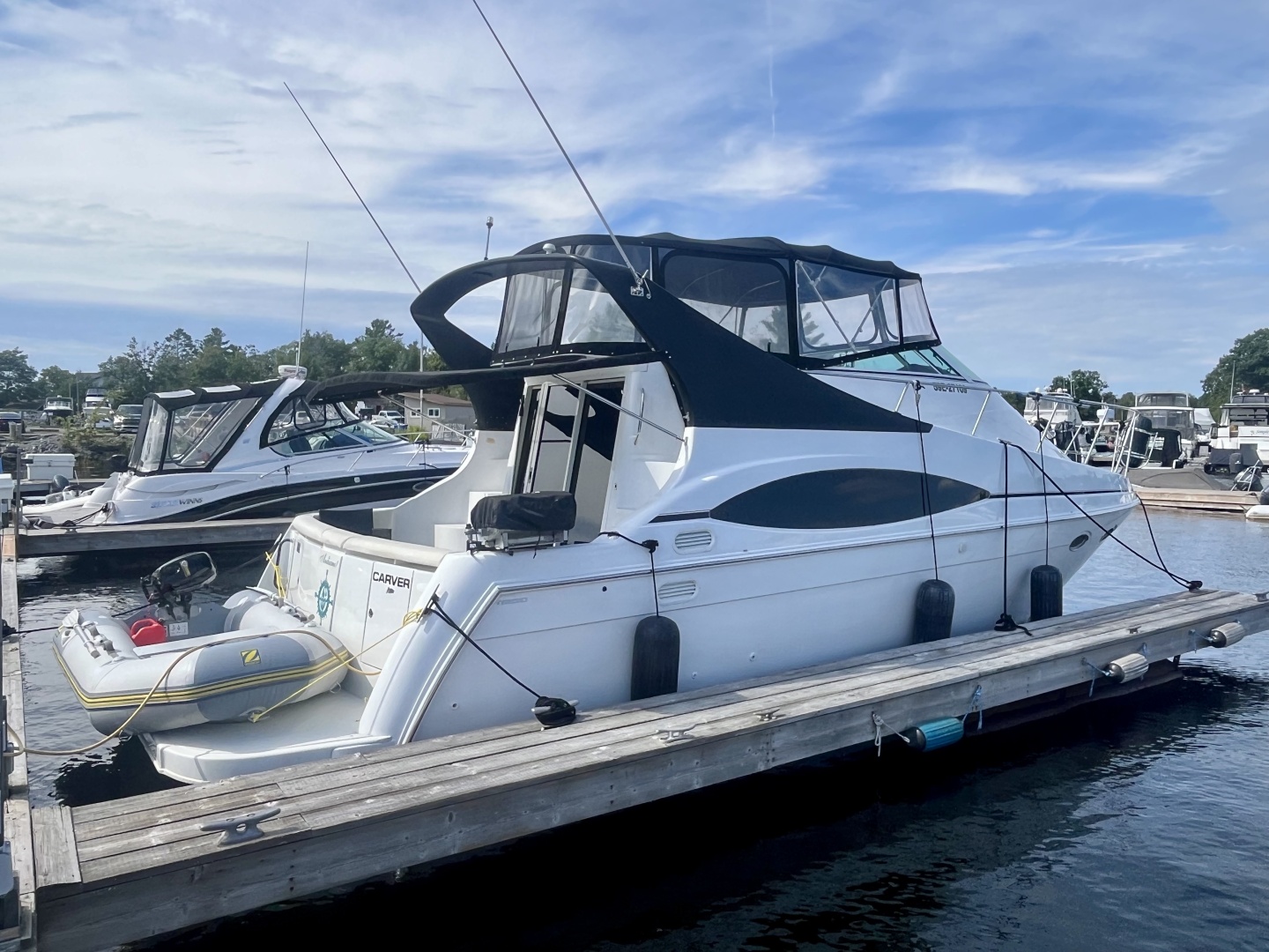 1999 Carver 350 Mariner — photograph 5