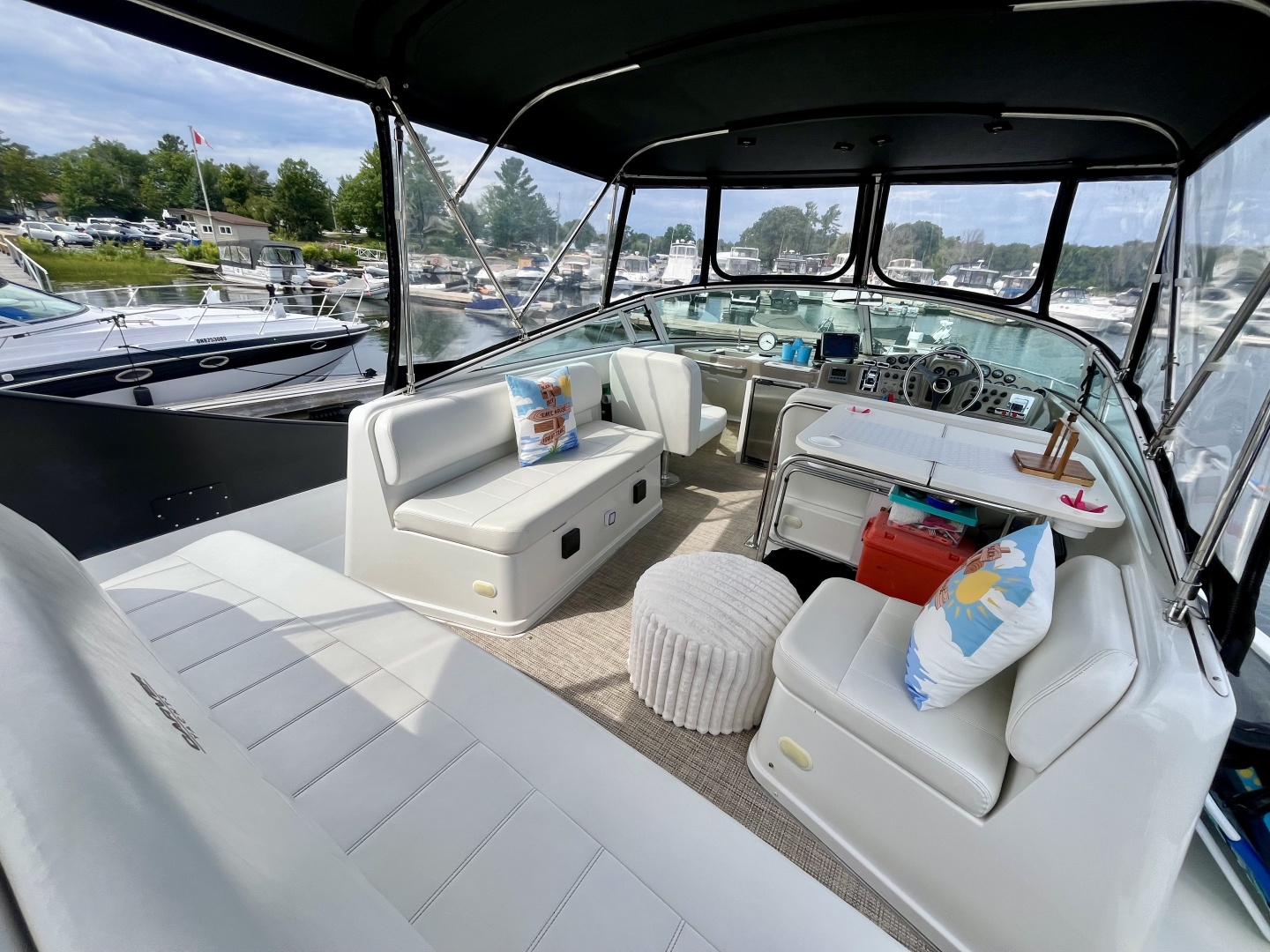 1999 Carver 350 Mariner 35