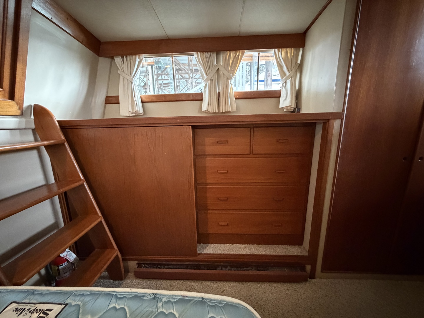 42ft Grand Banks Yacht For Sale