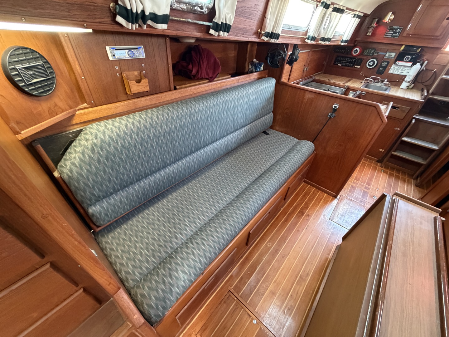 1977 Allied Mistress MKIII