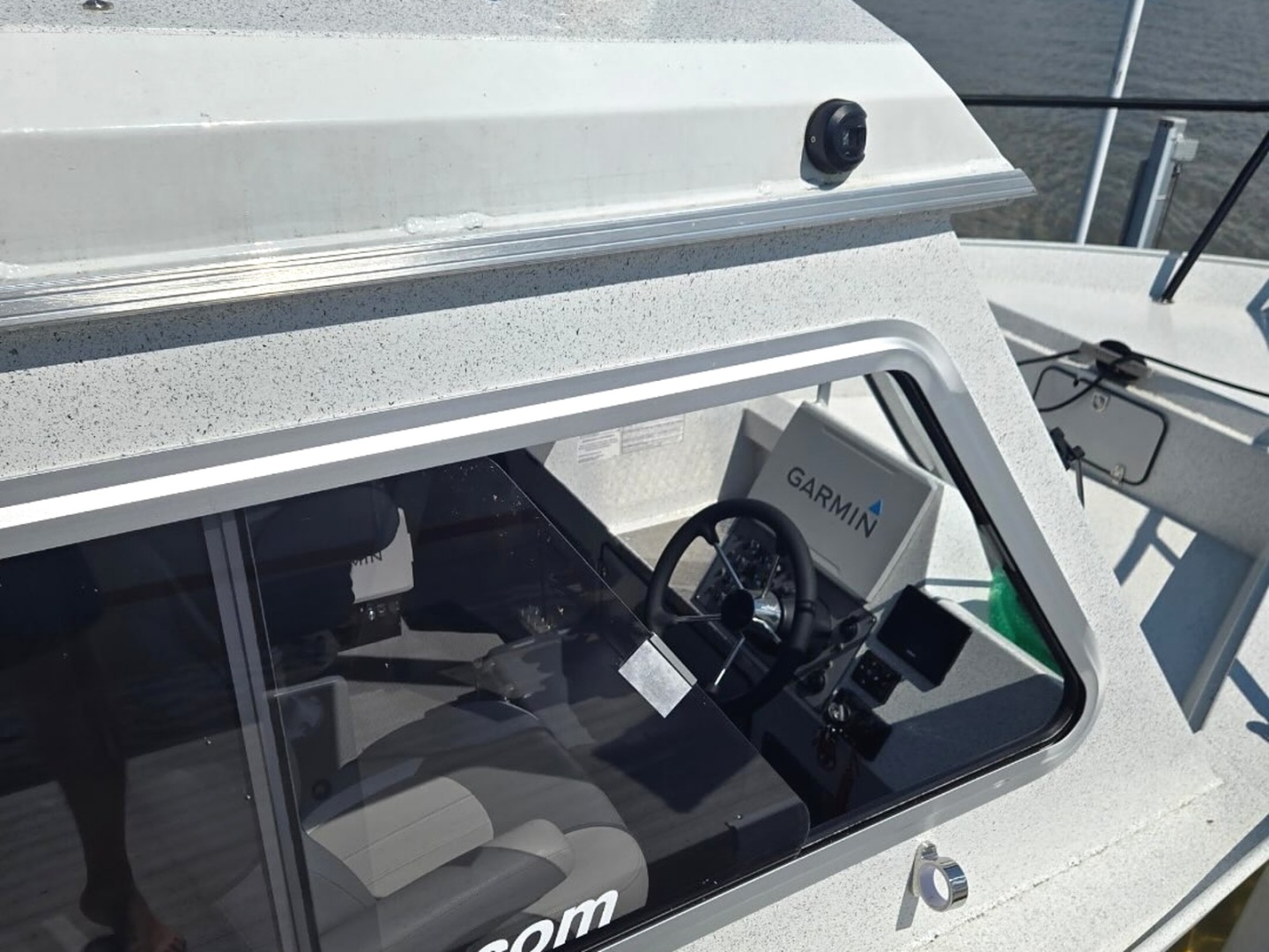 24ft KingFisher Yacht For Sale