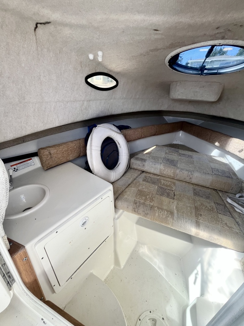23ft Seaswirl Yacht For Sale