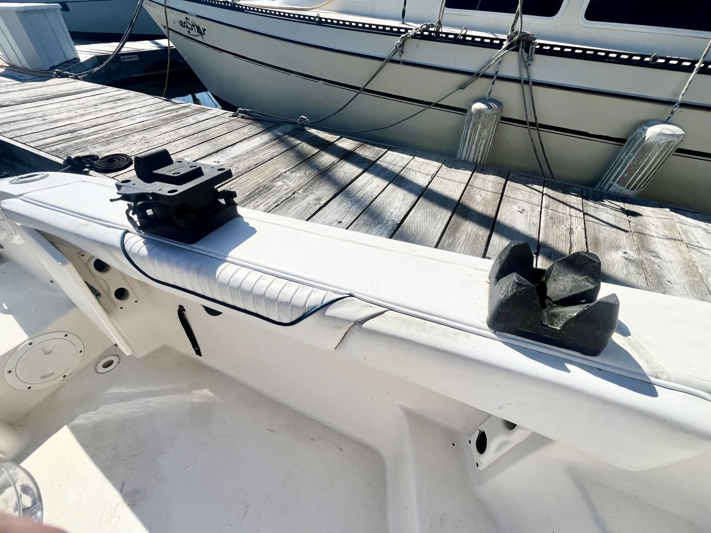 23ft Seaswirl Yacht For Sale
