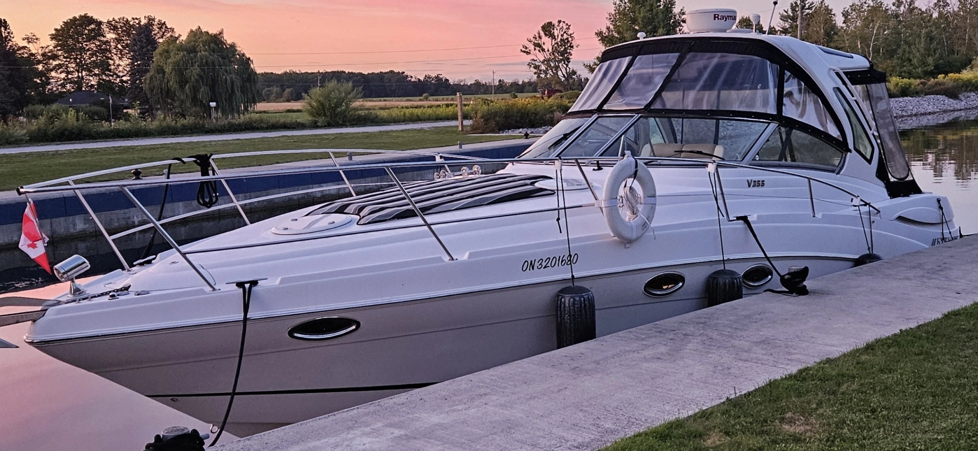 2011 Four Winns V355, photo 1 of 15