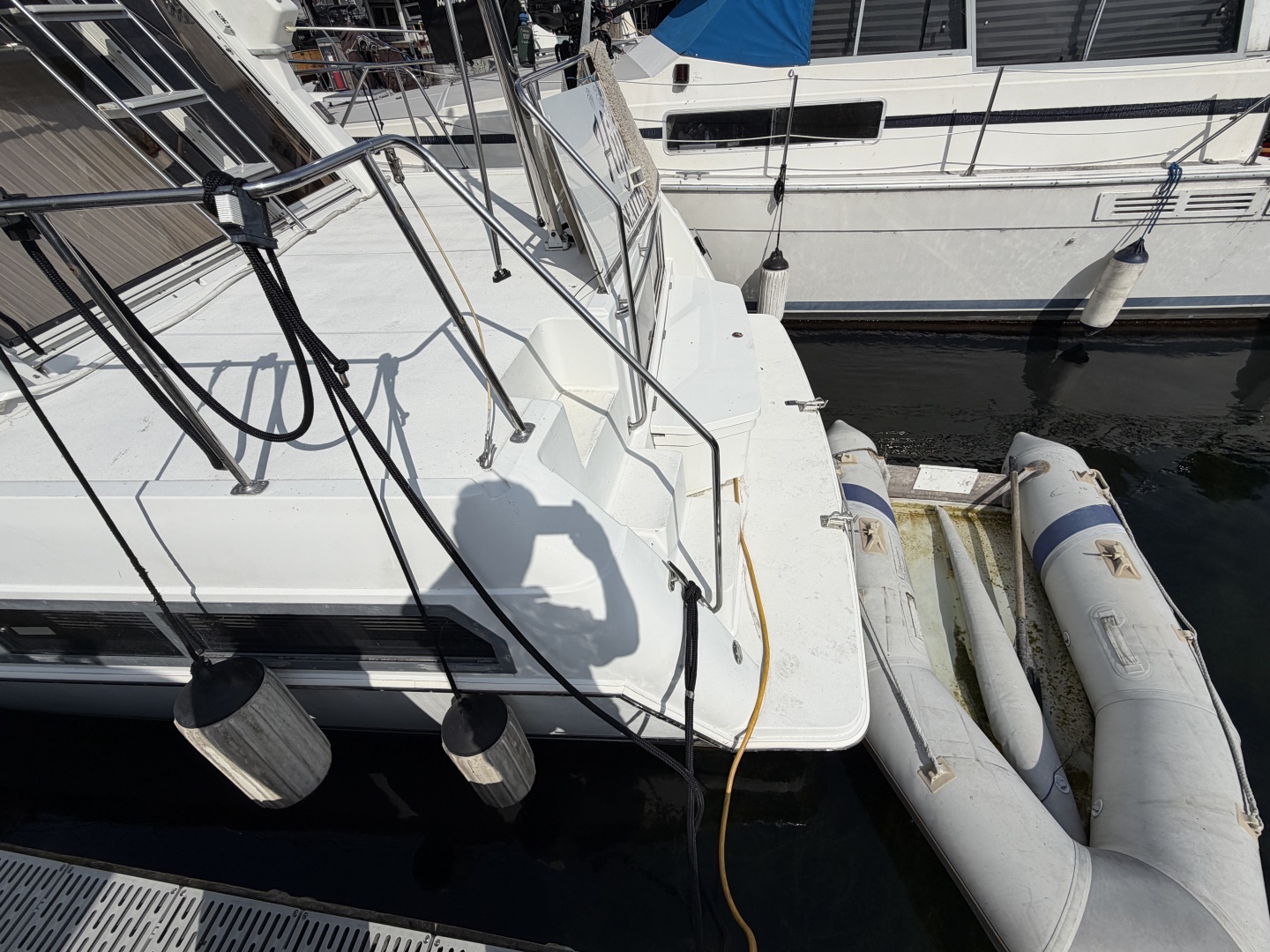 1996 Carver 325 Aft Cabin Motor Yacht