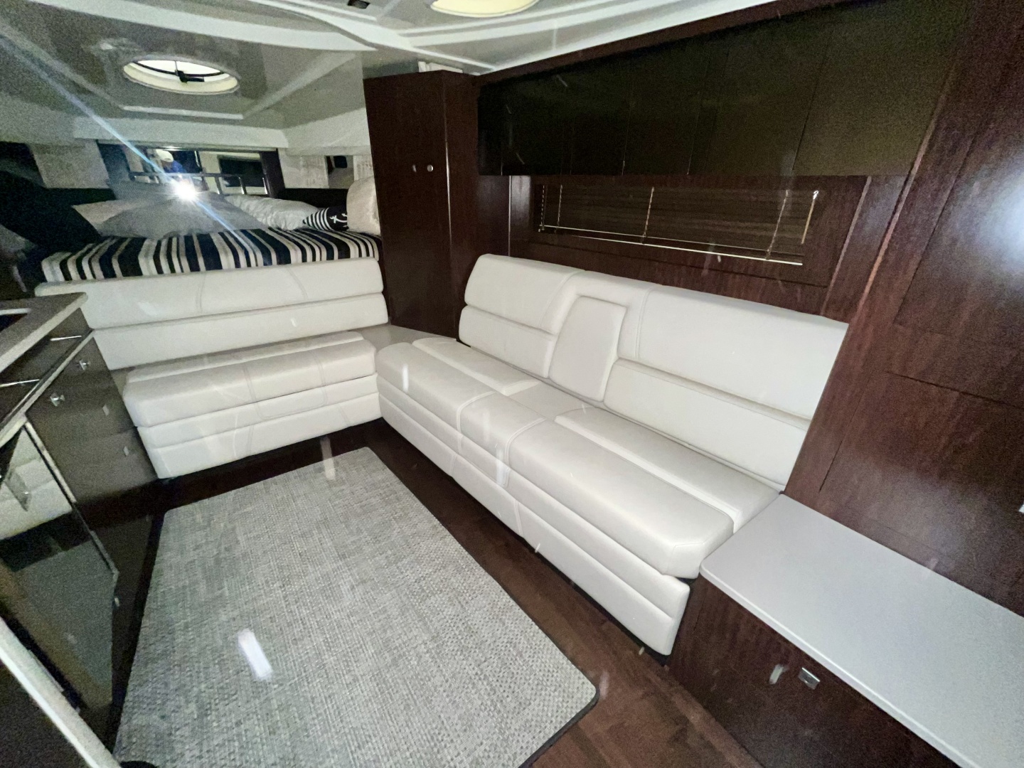 32ft Monterey Yacht For Sale