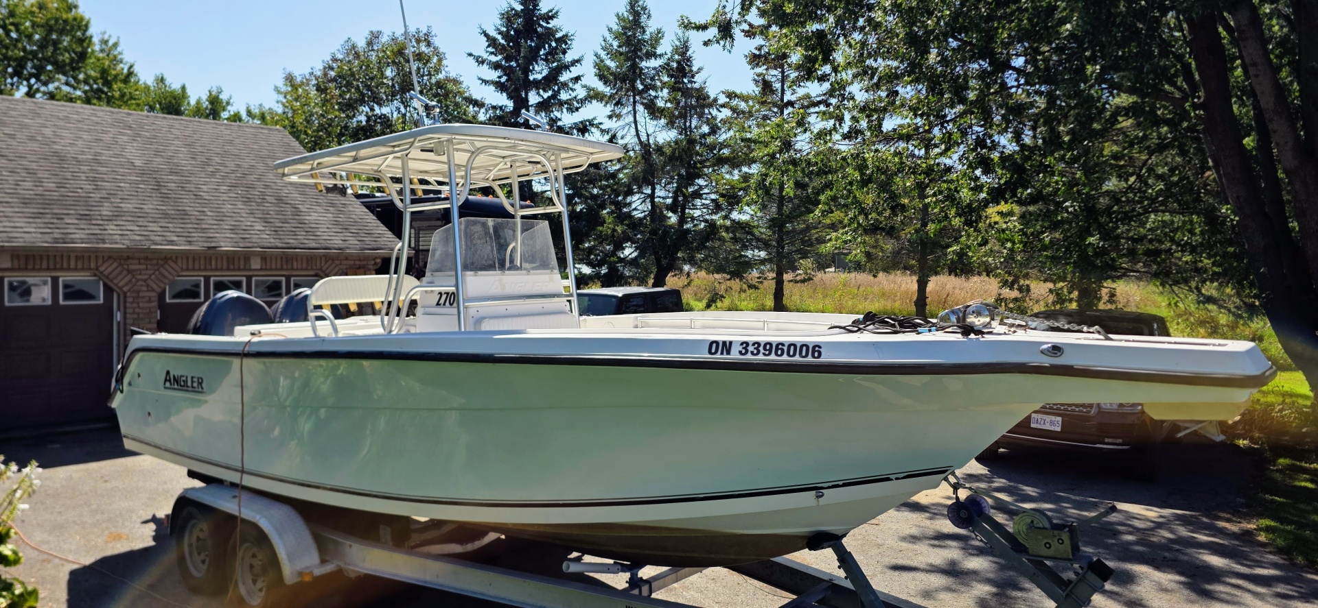 2005 Angler 2700 CC