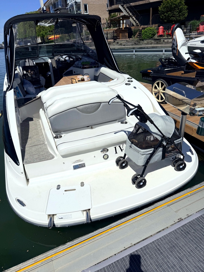 29ft Rinker Yacht For Sale