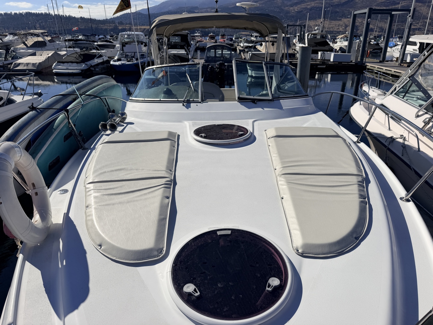 29ft Four Winns Yacht For Sale