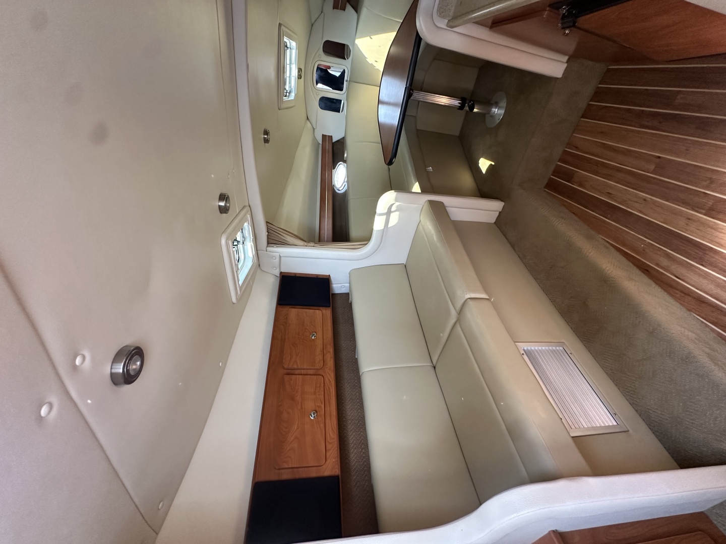 30ft Rinker Yacht For Sale