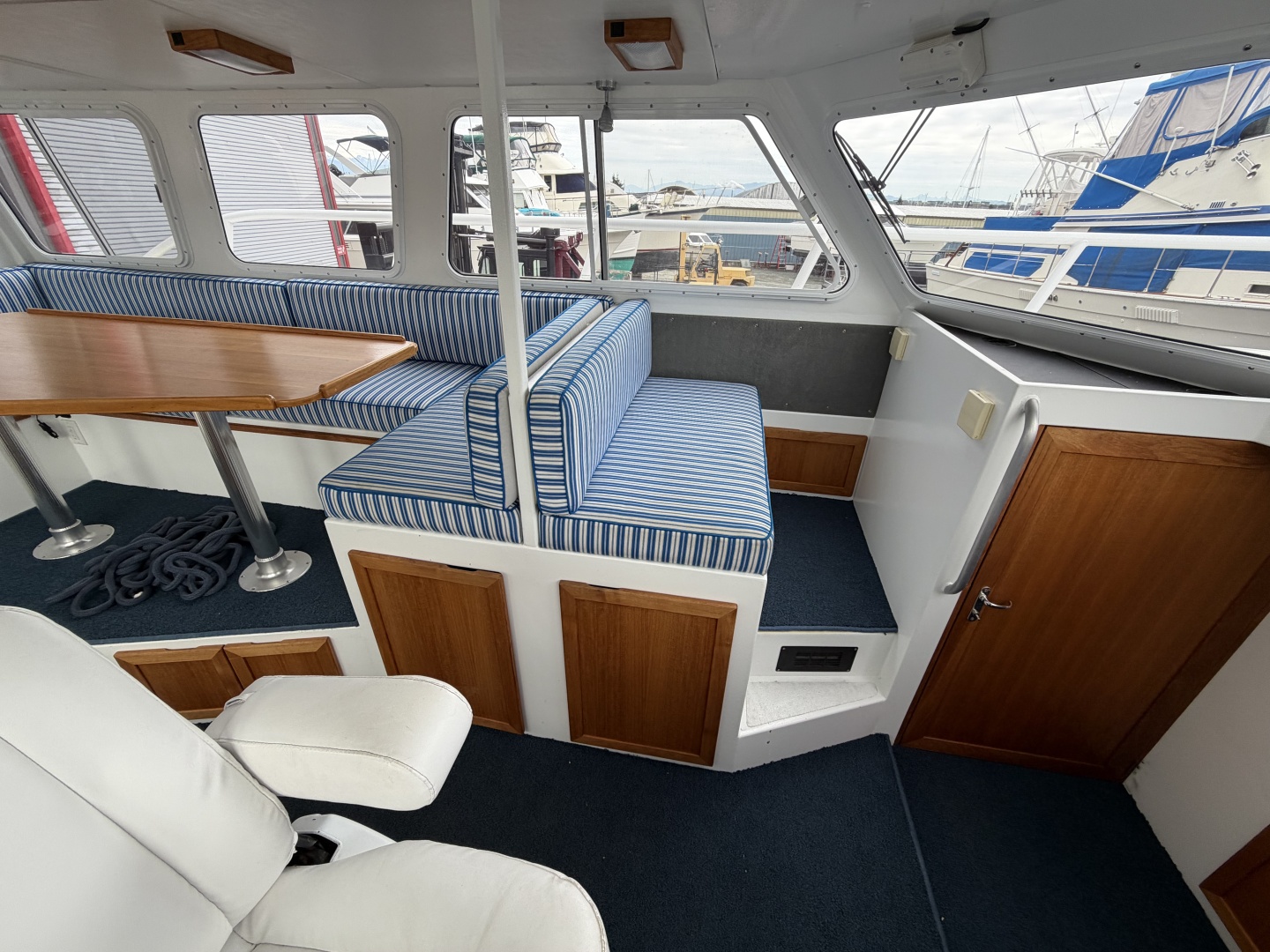 33ft Custom Yacht For Sale
