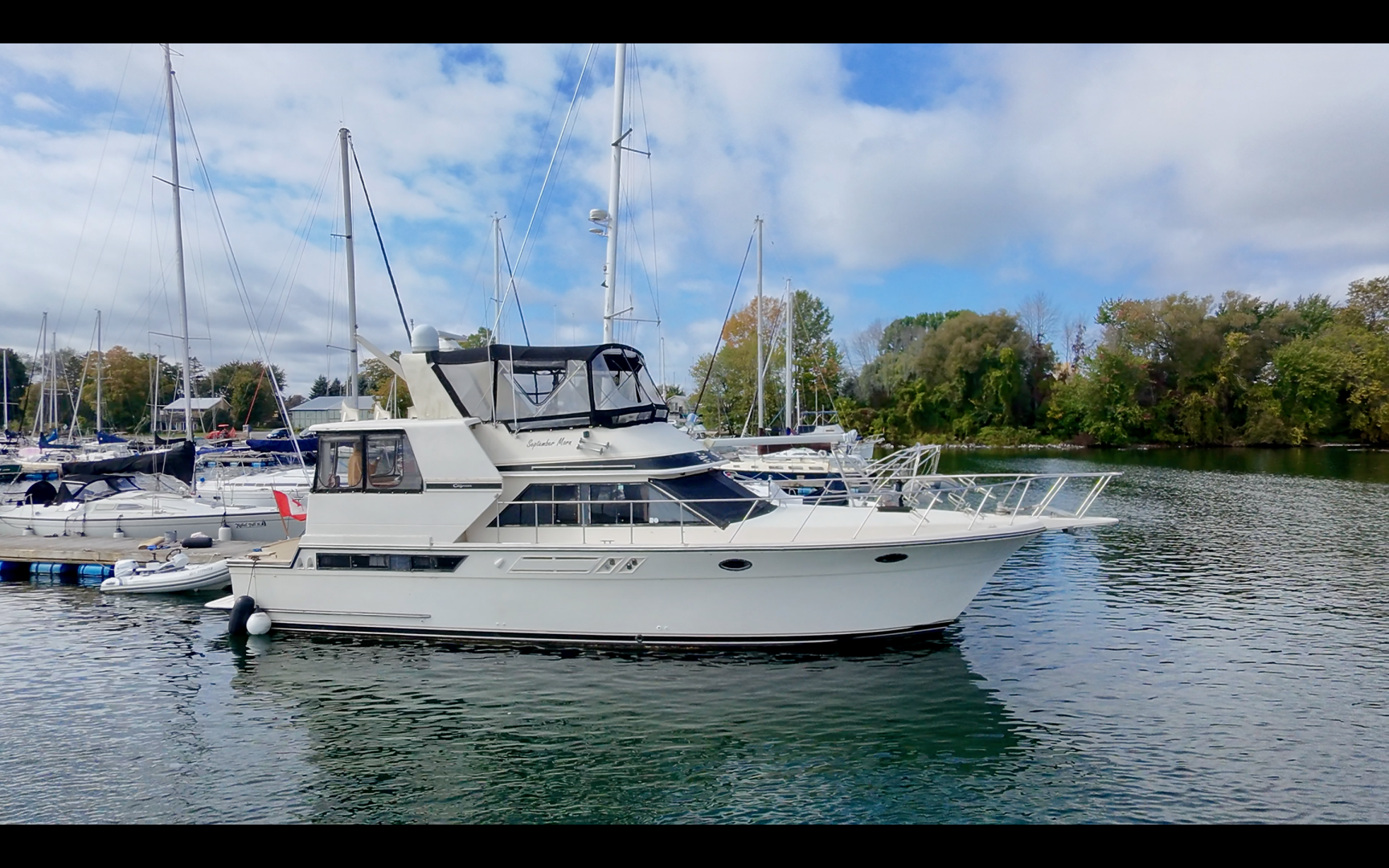 48ft Carver Yacht For Sale