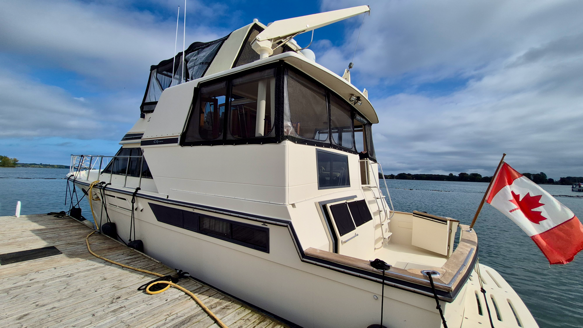 48ft Carver Yacht For Sale
