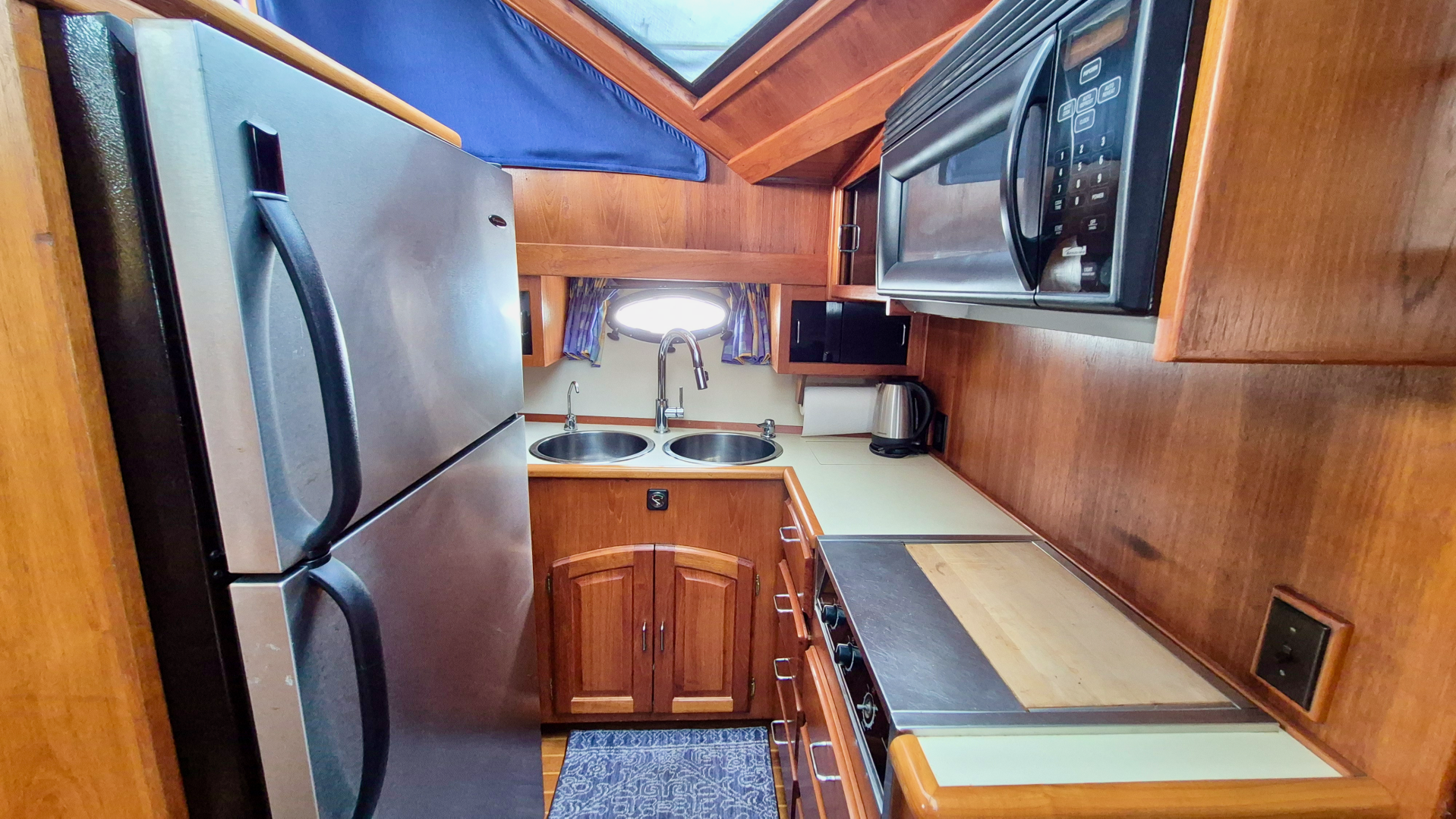 1989 Carver 48 Californian